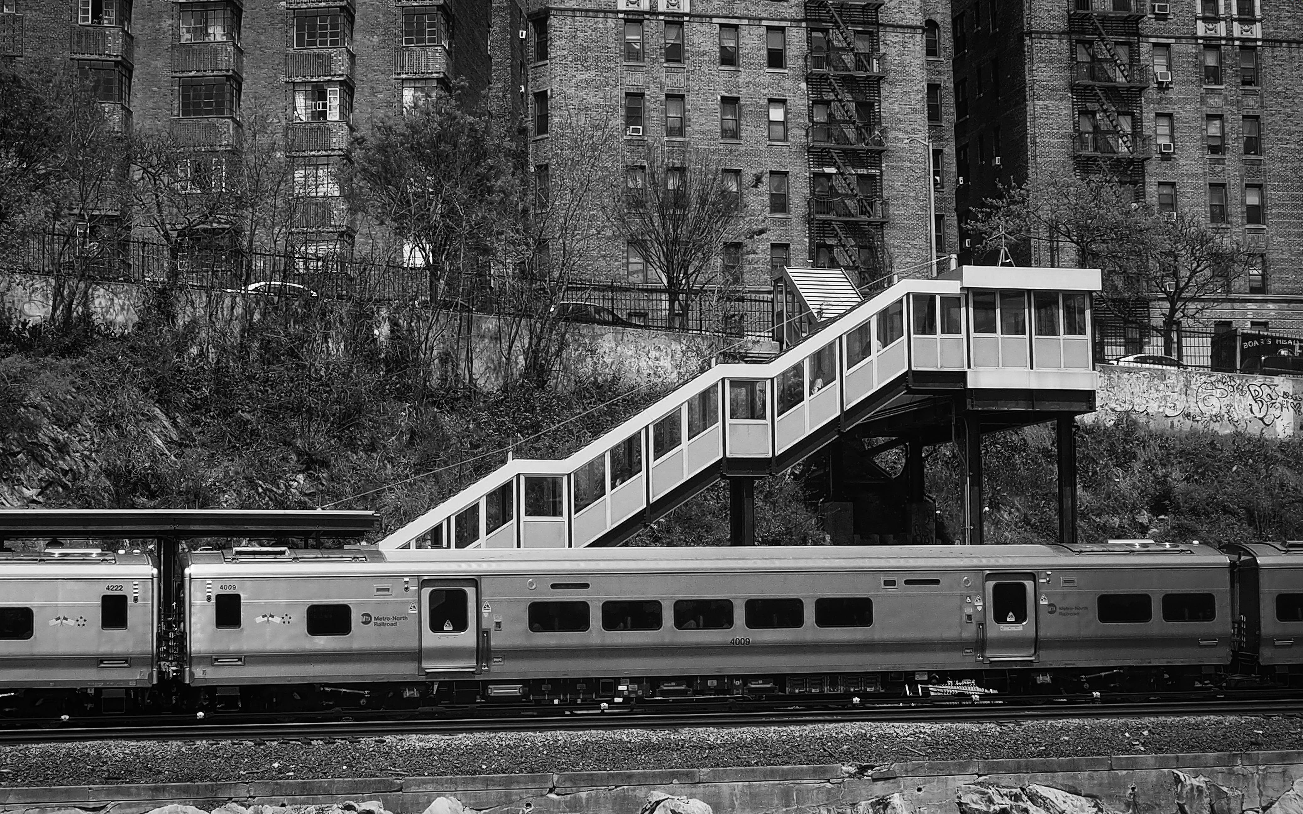 train station, no people, train, built structure, new york, building, train - vehicle, public transportation, mode of transportation, railroad car, stairs, HD Wallpaper