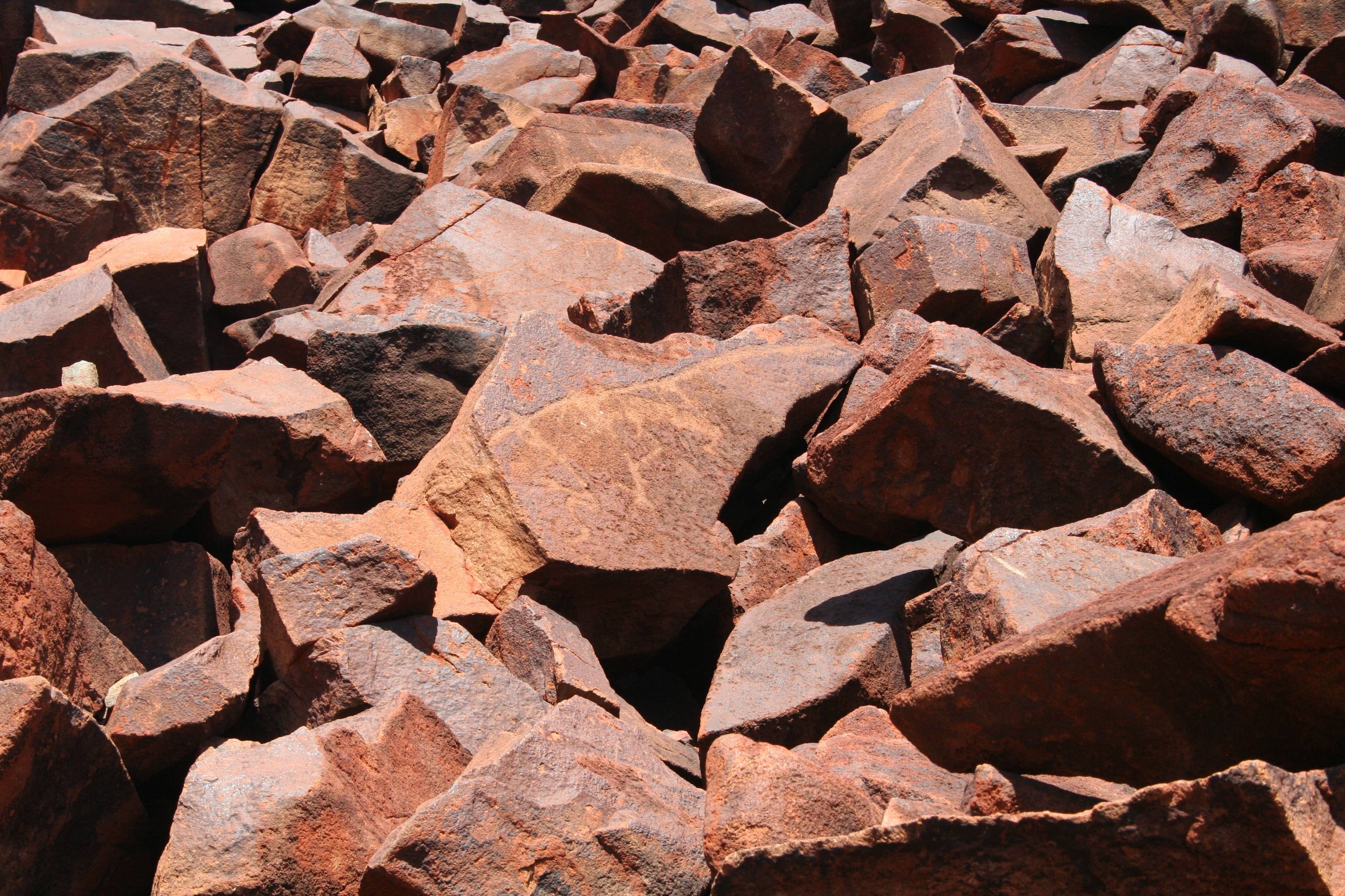 outdoors, red, abundance, textured, pilbara, pictographs, rough, nature, karratha, sunlight, day, aboriginal, pattern, rock formation, rocks, 2K, brown, HD Wallpaper