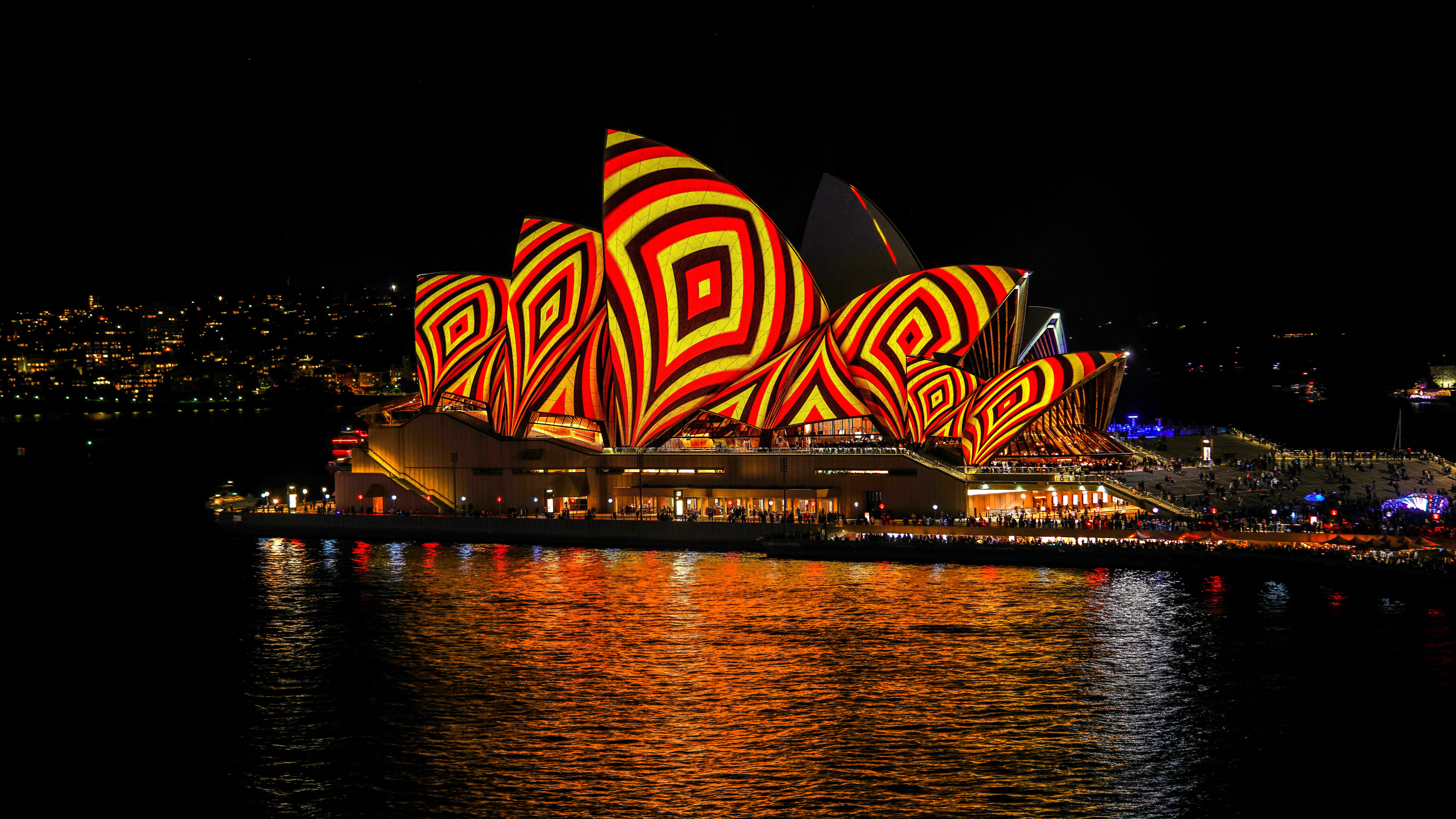 glare, water, building, light show, Sydney, show, strips, promenade, darkness, lights, Opera house, bright, sea, pattern, Australia, the night sky, red, HD Wallpaper