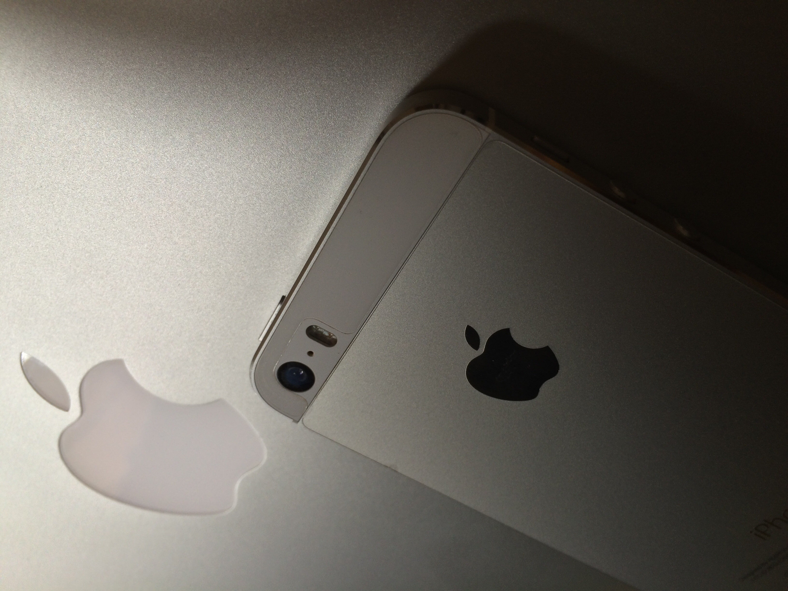 still life, technology, 2K, two objects, human representation, emotion, high angle view, Apple Inc., no people, representation, indoors, studio shot, smartphone, HD Wallpaper
