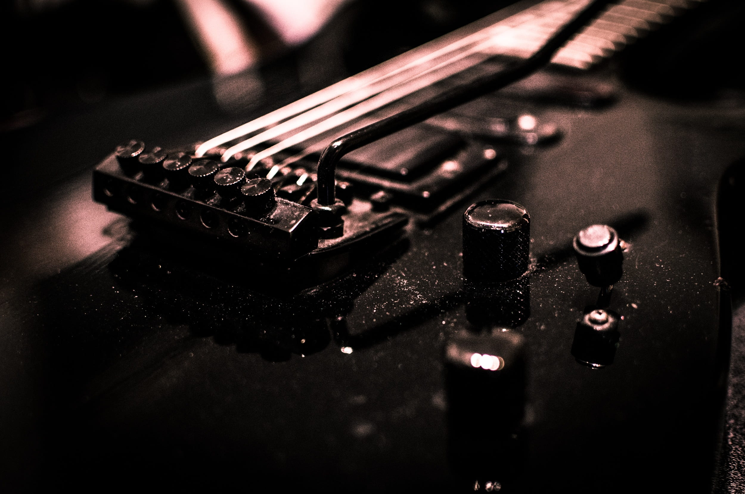 electric, control, electrical equipment, indoors, 1080P, music, black, stratocaster, arts culture and entertainment, sound recording equipment, musical instrument, HD Wallpaper