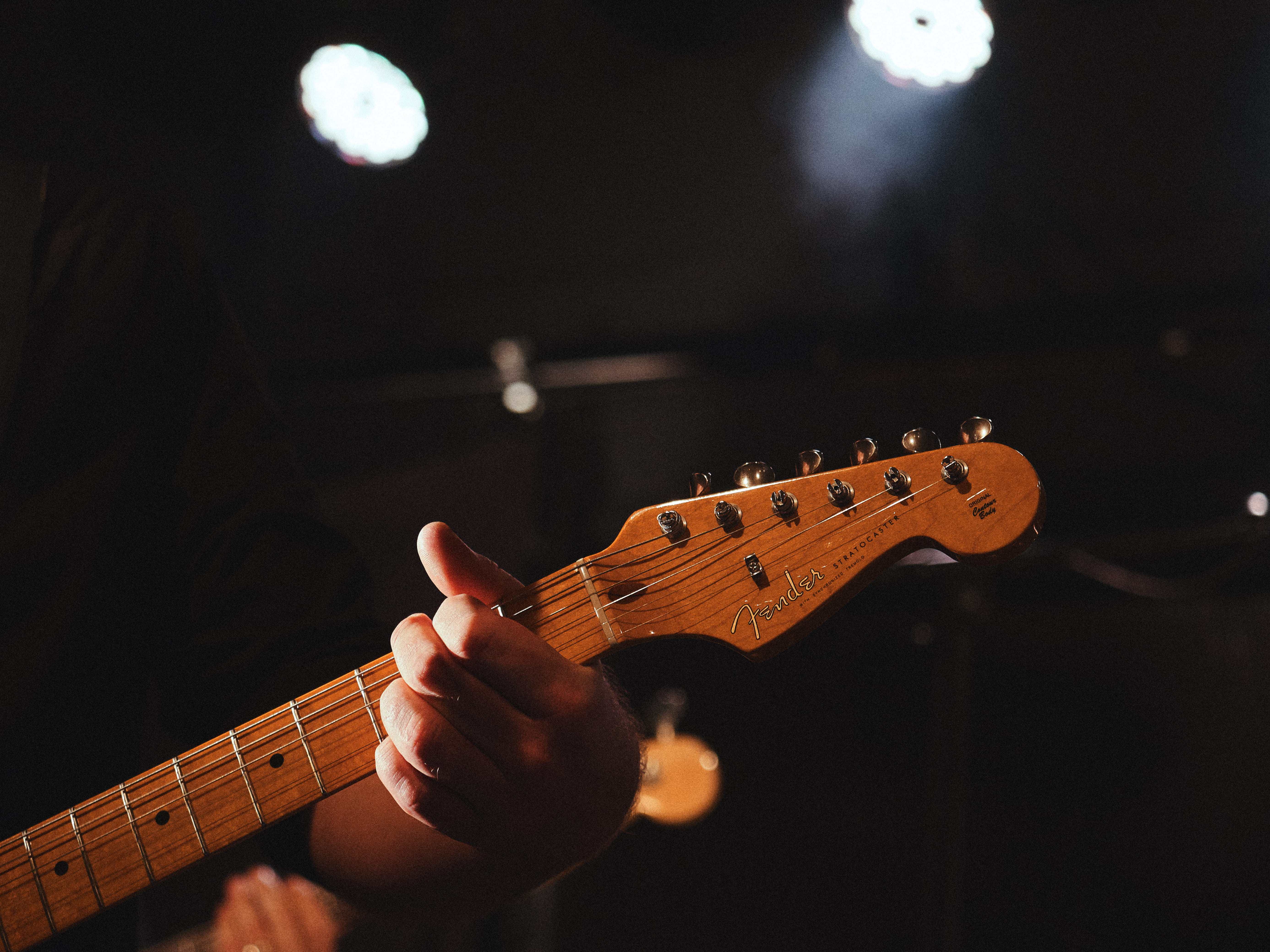 music, playing, person, crystal, performer, performance, concert, string instrument, skill, 5K, musical instrument string, human limb, rock music, furniture, HD Wallpaper