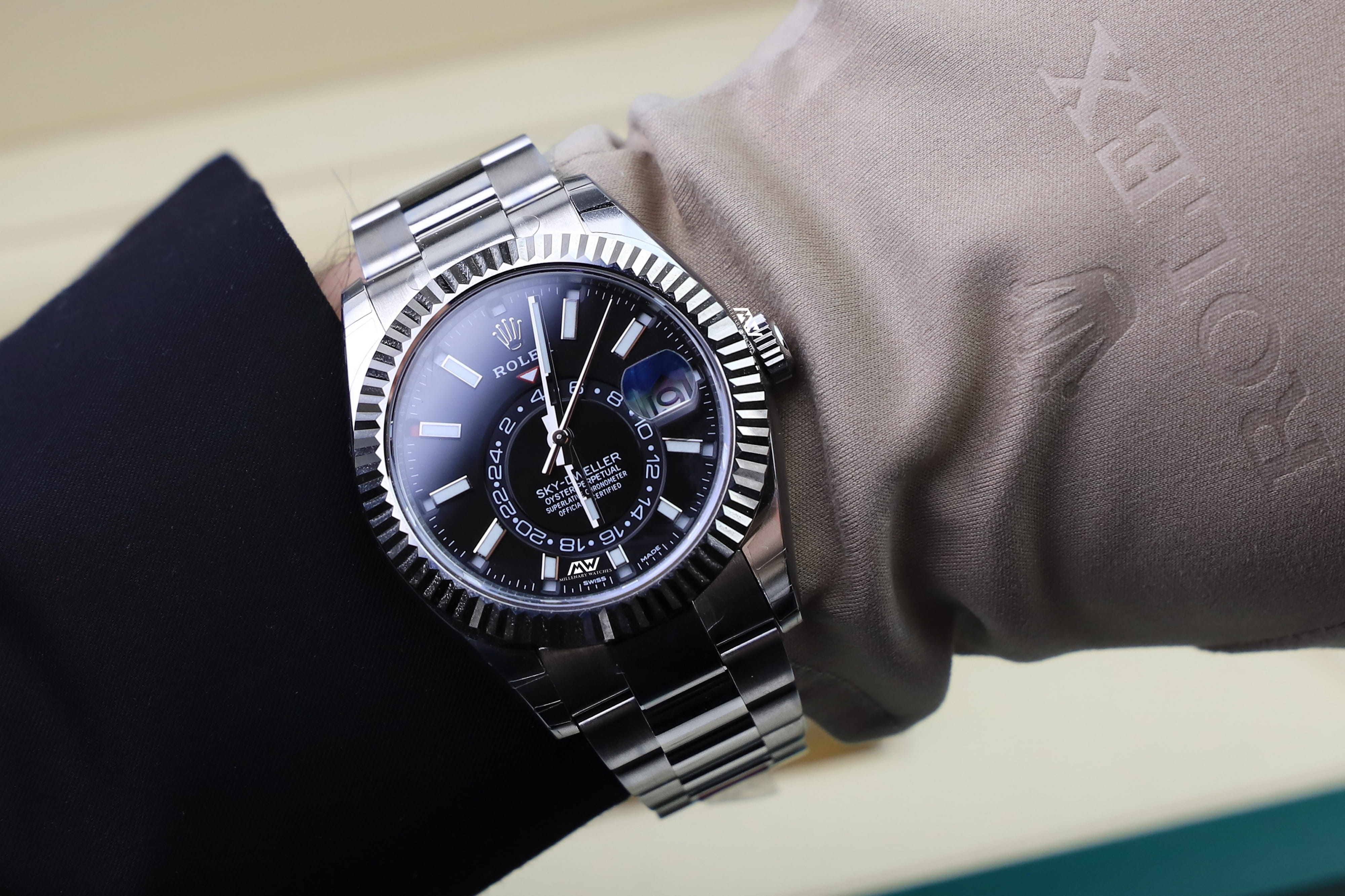 rolex, personal accessory, human joint, wrist, human body part, clock, millenary watches, focus on foreground, rolex datejust, luxury watch, breitling, HD Wallpaper