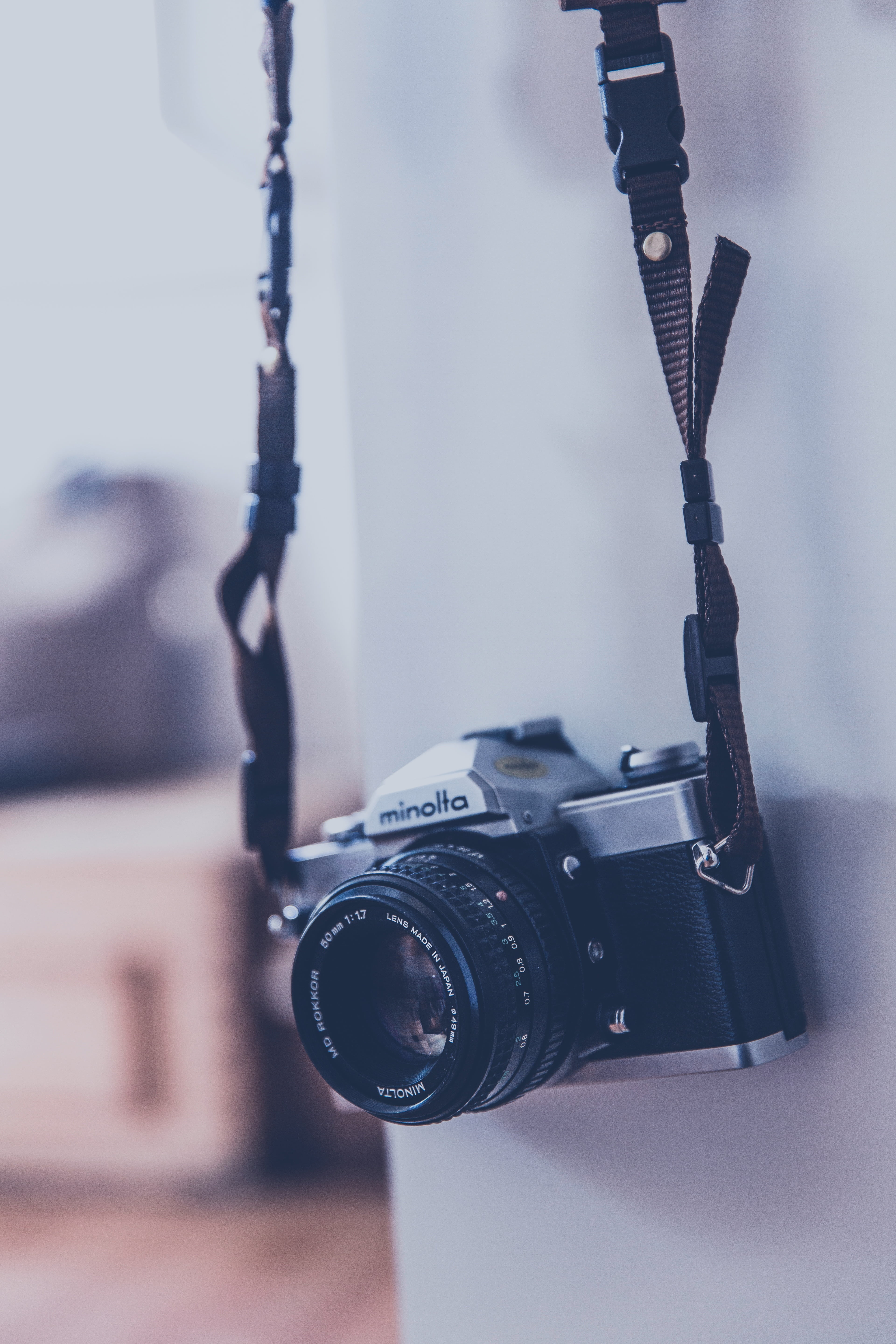 minolla, close-up, 5K, activity, movie camera, indoors, photographing, photo, camera - photographic equipment, retro styled, closeup, focus on foreground, Phone HD Wallpaper