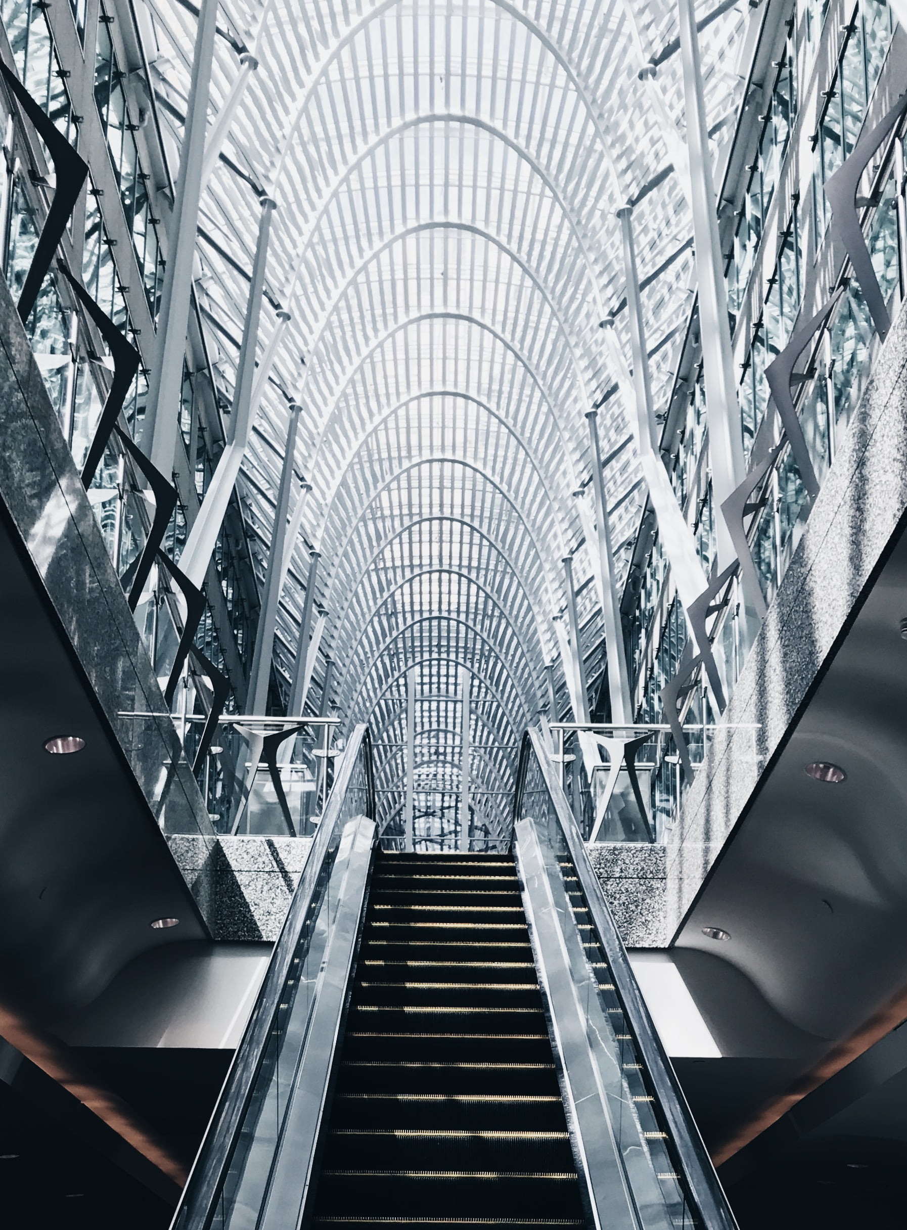 shopping mall, building, futuristic, escalator, no people, low angle view, built structure, modern, steps and staircases, abstract, staircase, ceiling, Phone HD Wallpaper