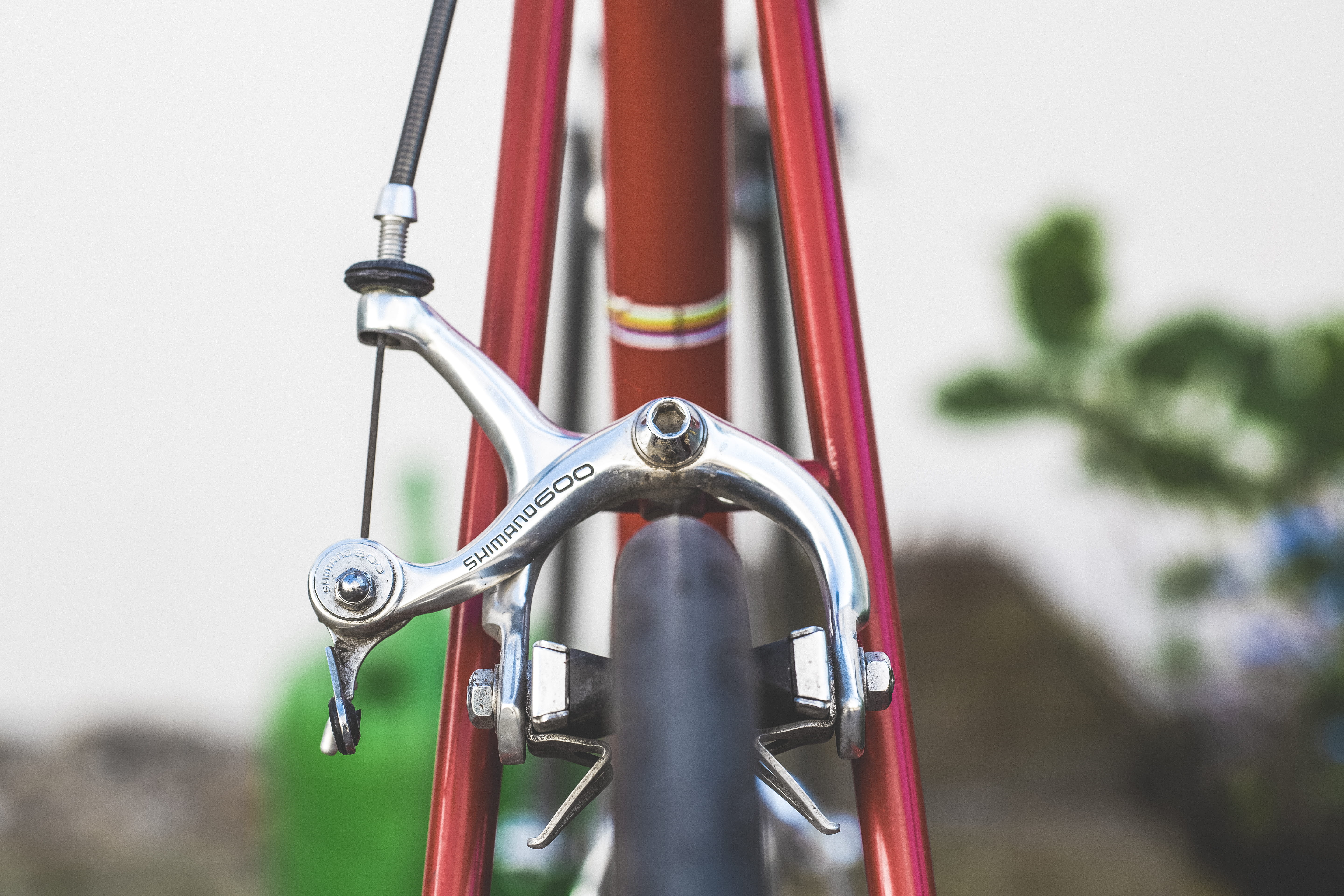 racer, aluminium, playground, vehicle, no people, grip, brake, oldtimer, alloy, red, close up, shallow, neourban, day, hanging, caliper, machinery, outdoors, HD Wallpaper