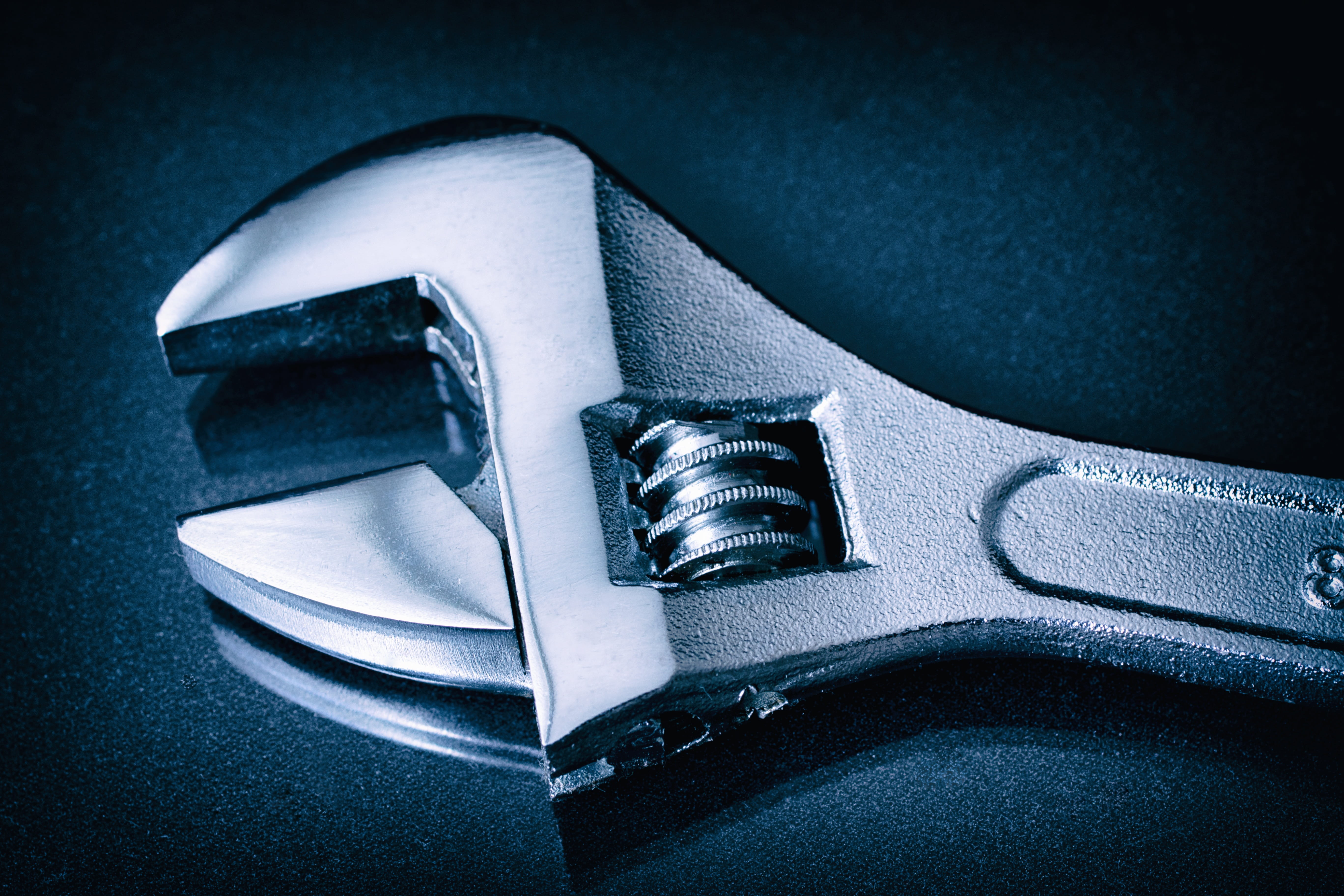 black background, team, security, metal, connection, indoors, selective focus, no people, construction, build, chrome, blue, workshop, car, single object, HD Wallpaper