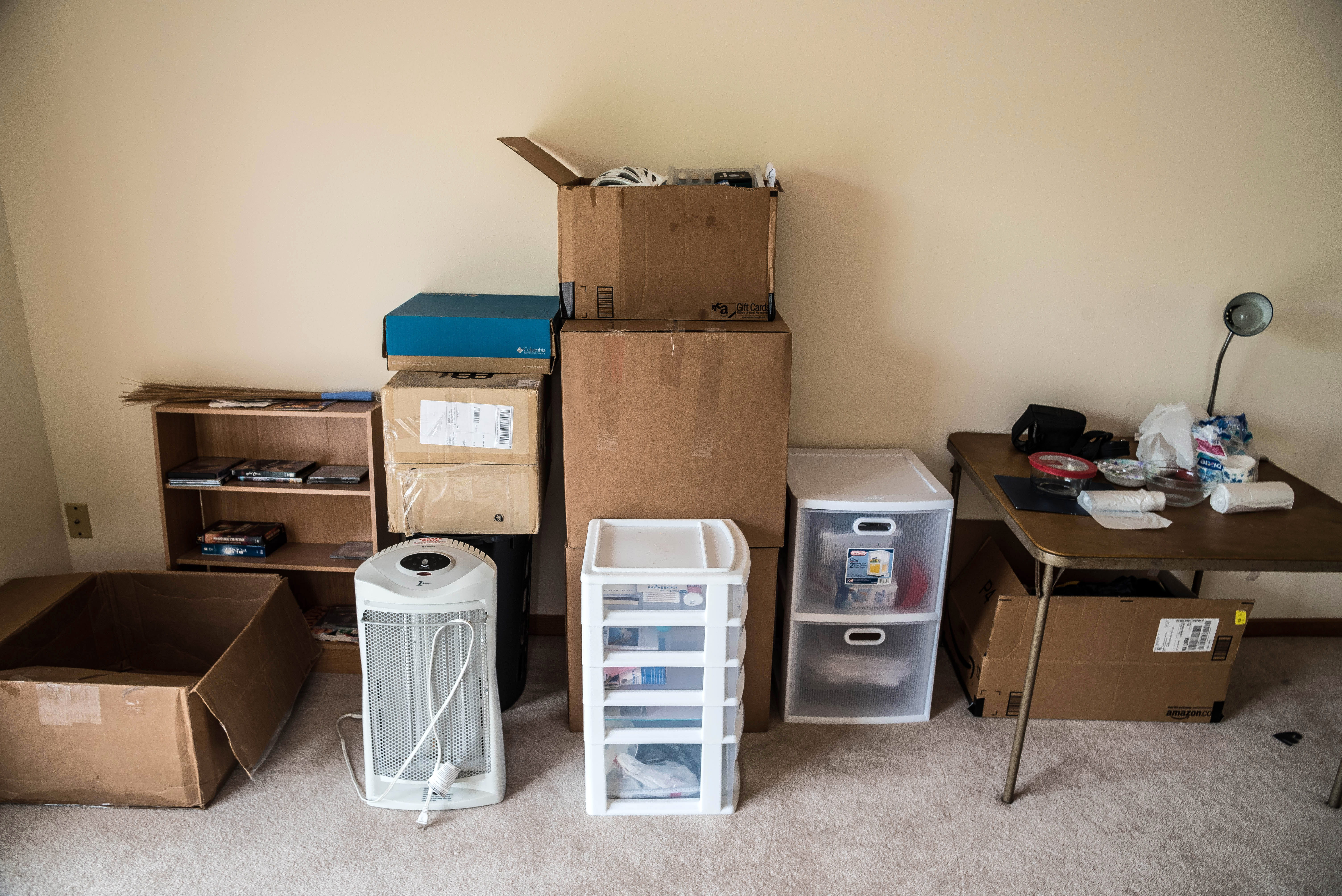 storage, furniture, cardboard Box, container, 5K, no people, box, table, moving, day, public domain, large group of objects, flooring, domestic room, technology, HD Wallpaper