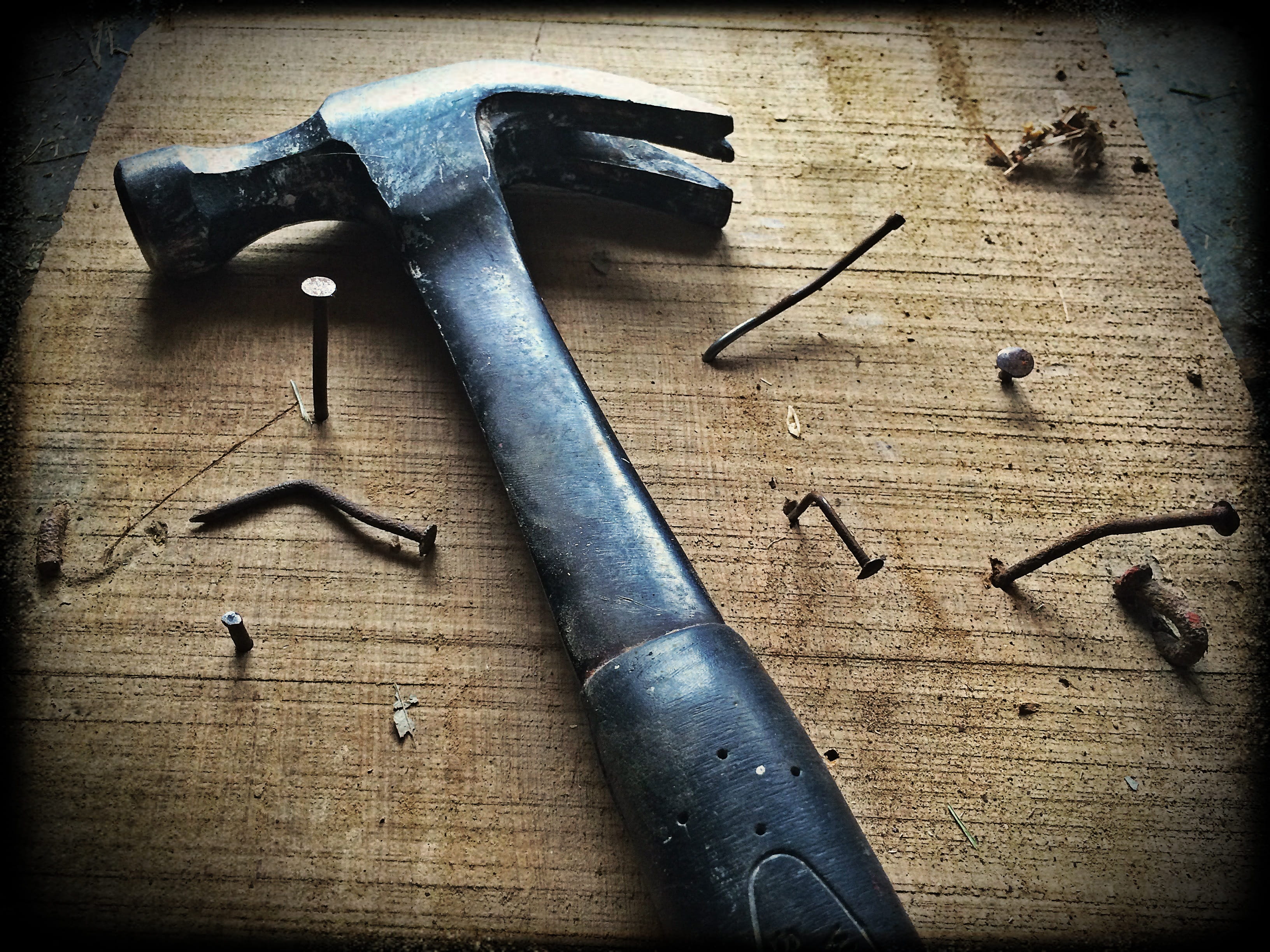 wood, broken, 2K, indoors, hammer, man made object, worker, builder, timber, equipment, repair, simplicity, hand saw, tool, man made, high angle view, HD Wallpaper