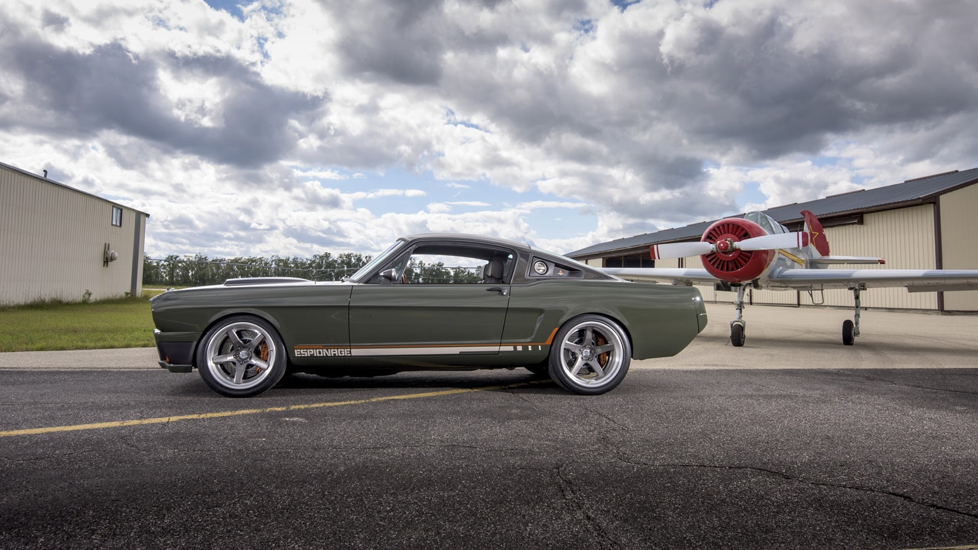 day, 1080P, full length, transportation, desktop, windows, Ringbrothers  65 widebody carbon fiber  Espionage Mustang, built structure, silver colored, HD Wallpaper