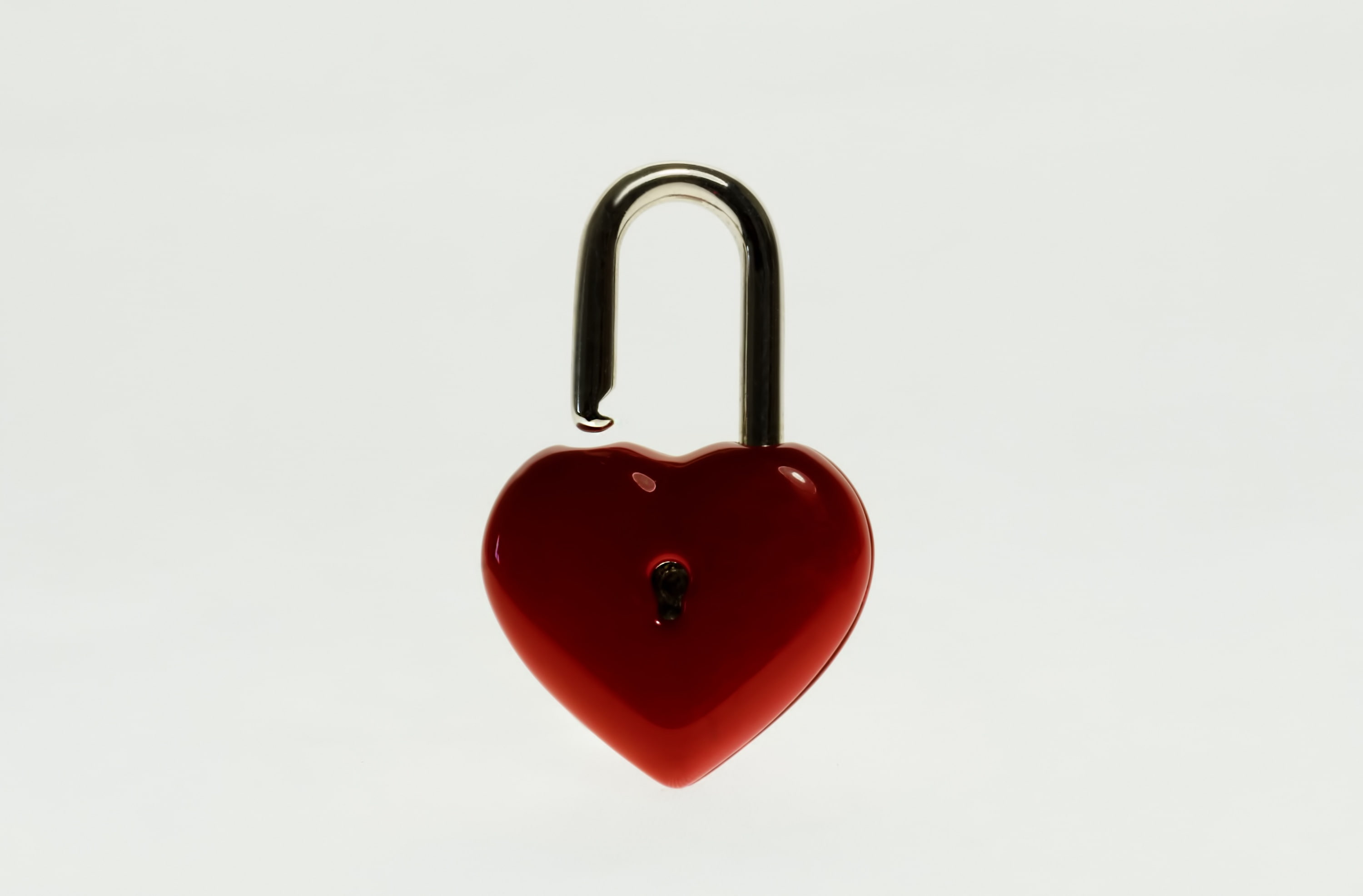 studio shot, safety, padlock, Metal, heart shape, cut out, lockable, lock, design, Valentines Day, red, capping, no people, single object, protection, valentines day - holiday, HD Wallpaper