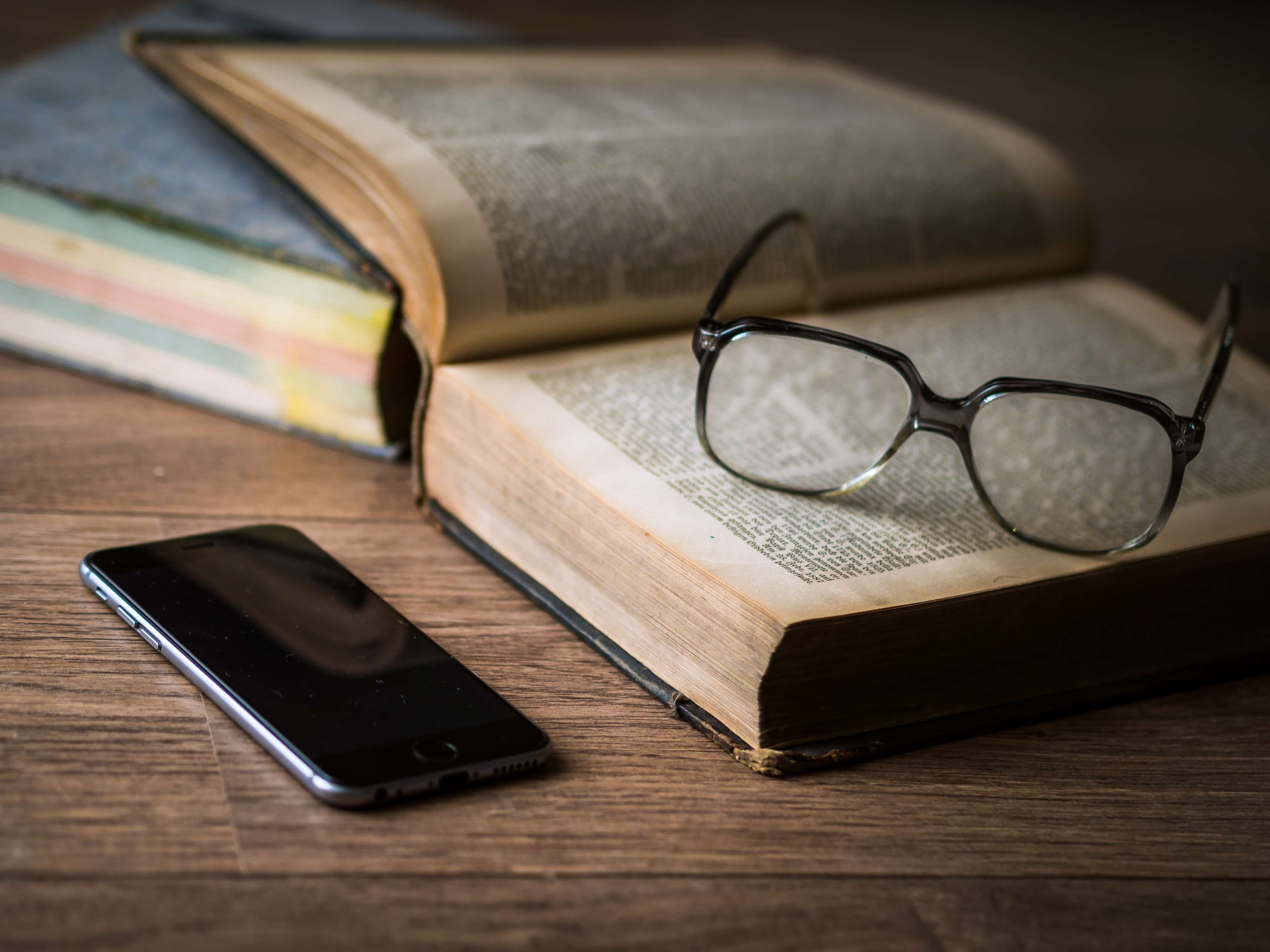 knowledge, connection, cover, education, communication, mobile, display, media, bookcase, still life, page, indoors, blank, brown, bookshelf, wireless technology, HD Wallpaper