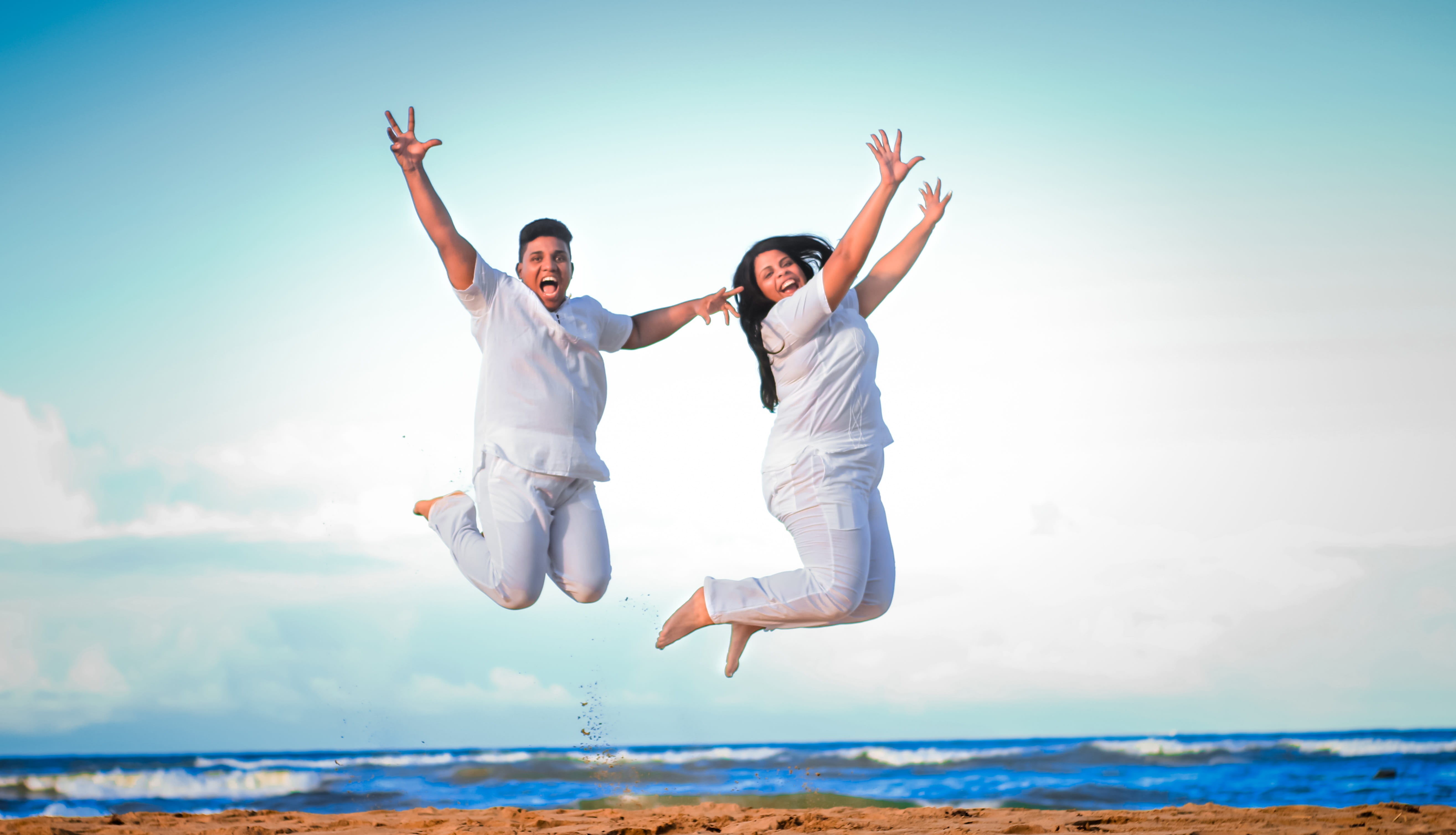happy couple, young couple, jump shot, adult, beach, roses, fun, event, person, young women, two, nuptials, outdoors, enjoyment, afternoon, women, culture, HD Wallpaper