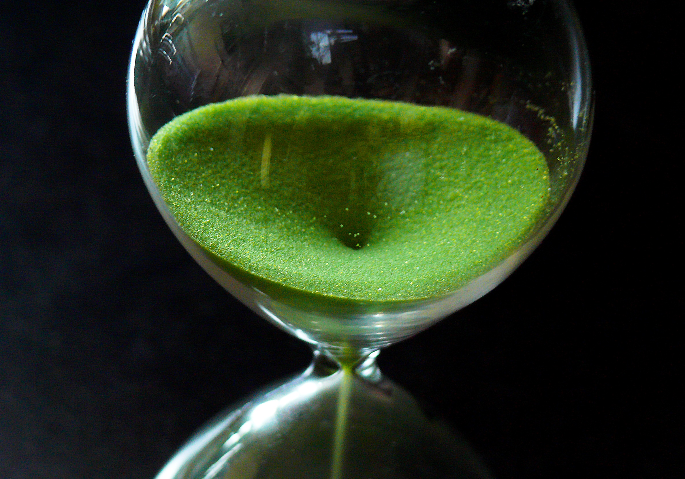 food, phase, indoors, close-up, interval, glass - Material, hourglass, alcohol, drinking glass, 1080P, food and drink, lag, countdown, no people, hour, HD Wallpaper