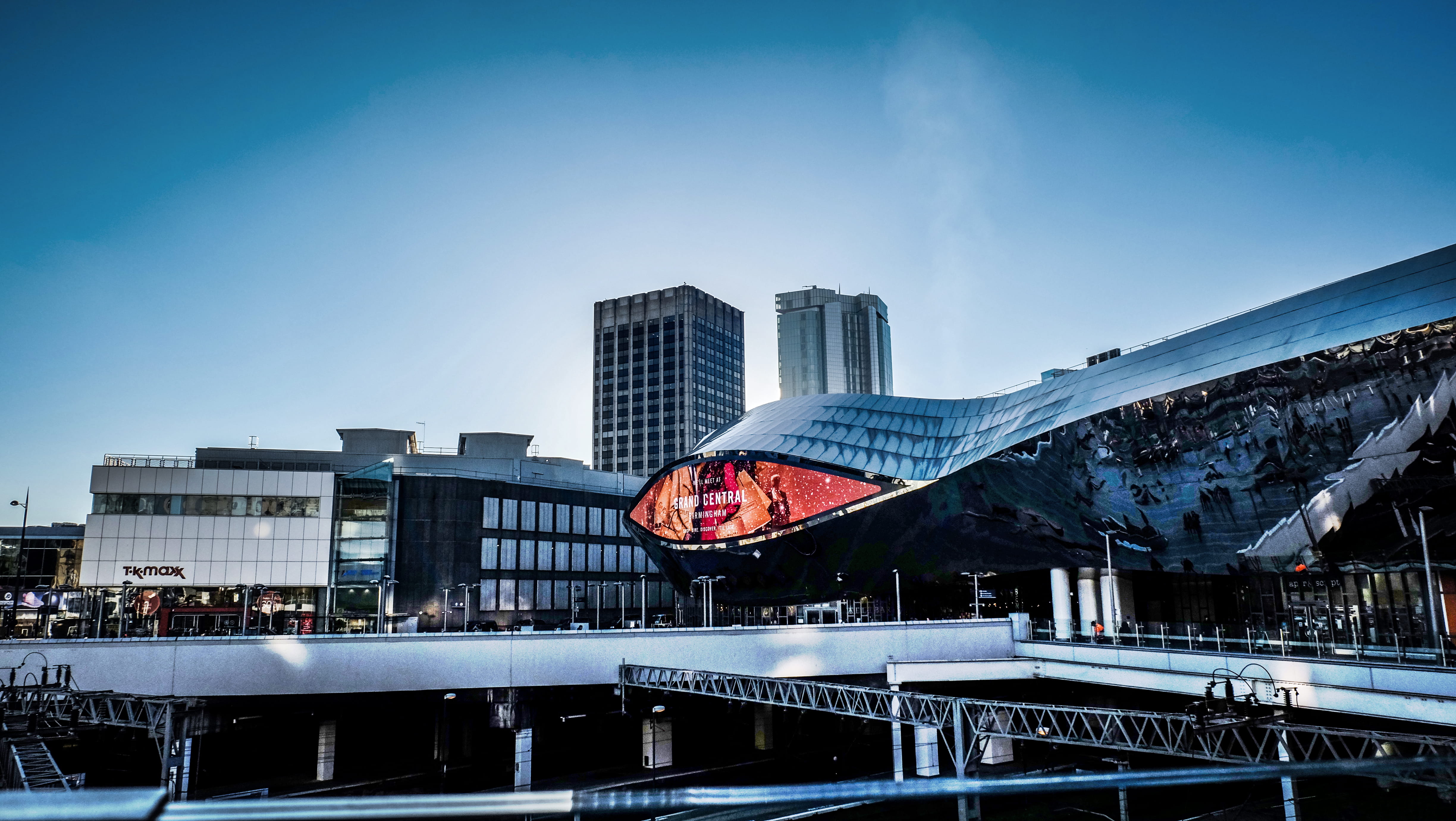 station, transportation hub, buildings, building, united kingdom, skyscraper, railing, clear sky, reflection, structure, eye, train, sunlight, modern, winter, HD Wallpaper