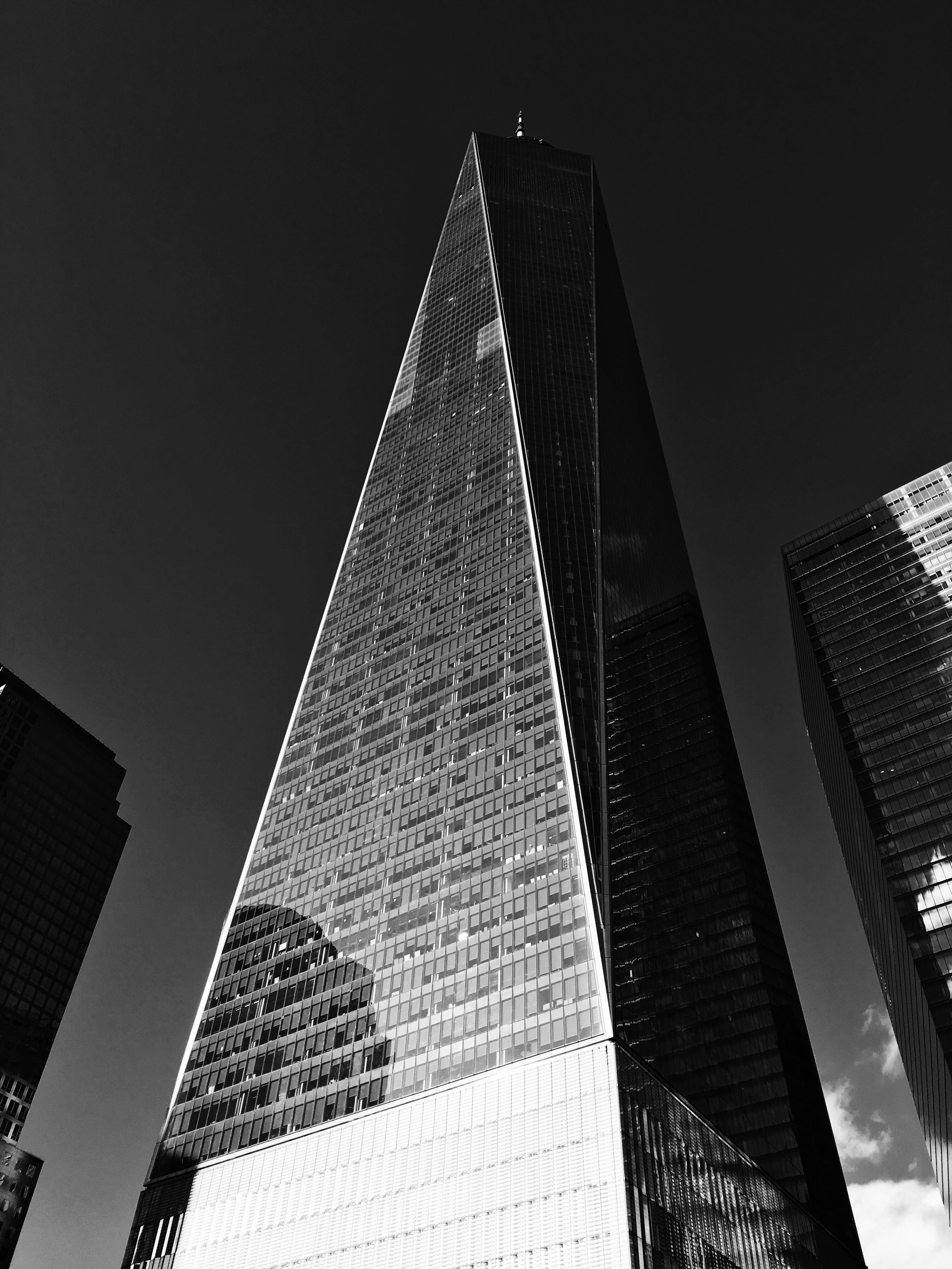 downtown, urban, sunlight, spire, 1 world trade center, no people, skyscraper, financial district, black and white, town, rise, tower, grayscale, tall - high, Phone HD Wallpaper