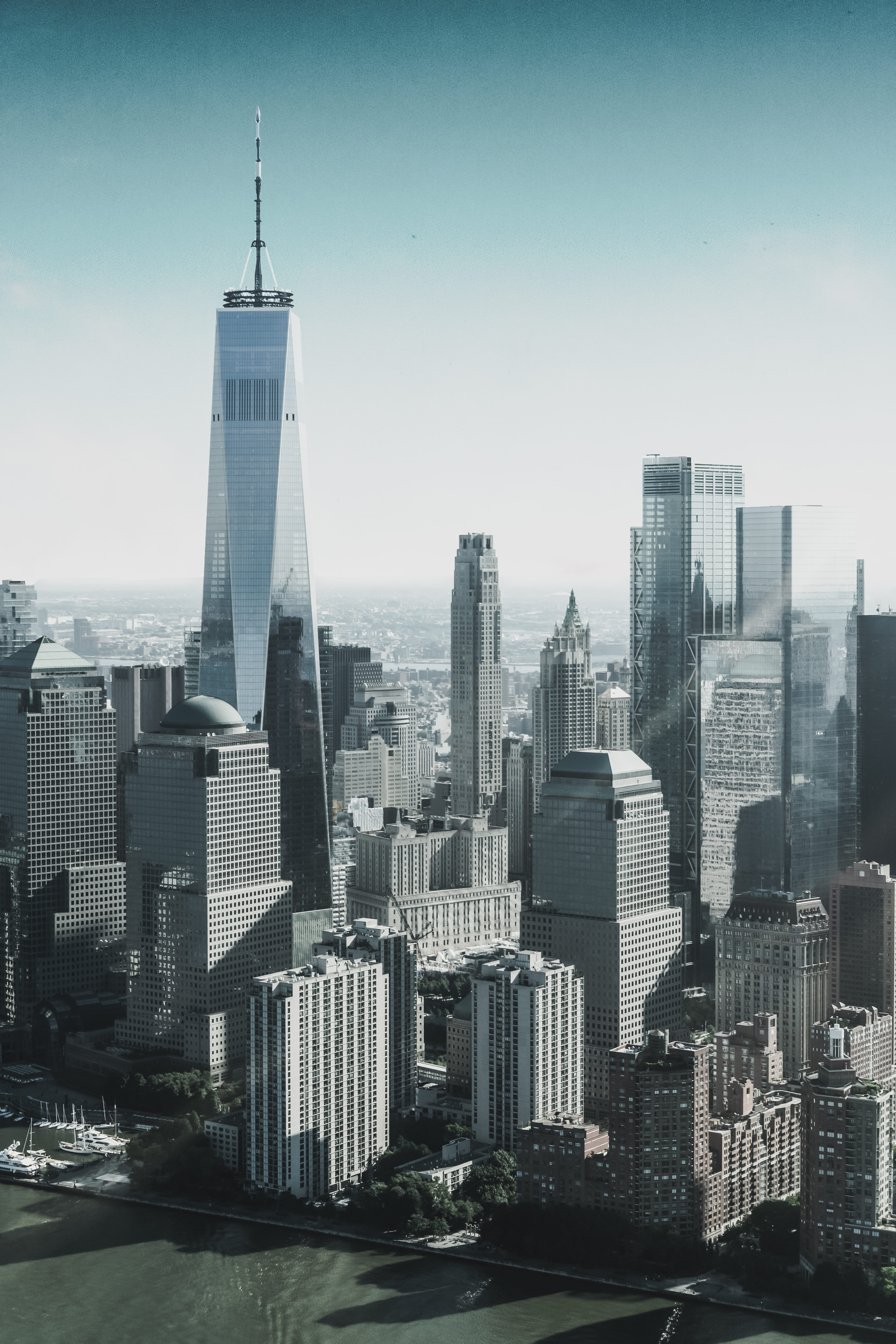 one world trade center, angle, building exterior, photography, buildings, nature, 5K, city, waterfront, office building exterior, office, built structure, Phone HD Wallpaper