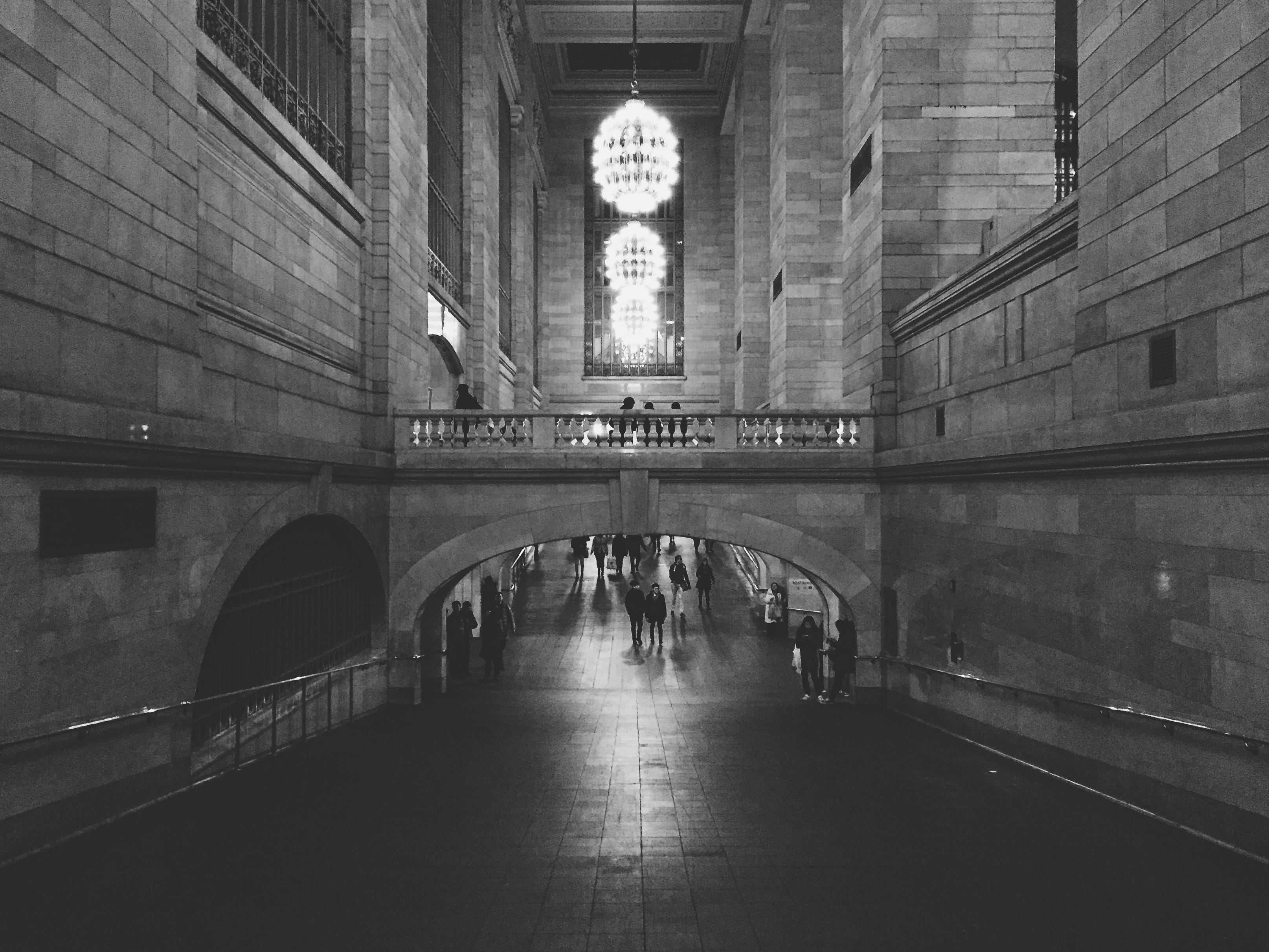 lights, traditional design, commuter, lamp, england, station, concrete, city, manhattan - New York City, uSA, built Structure, europe, travel, indoors, HD Wallpaper
