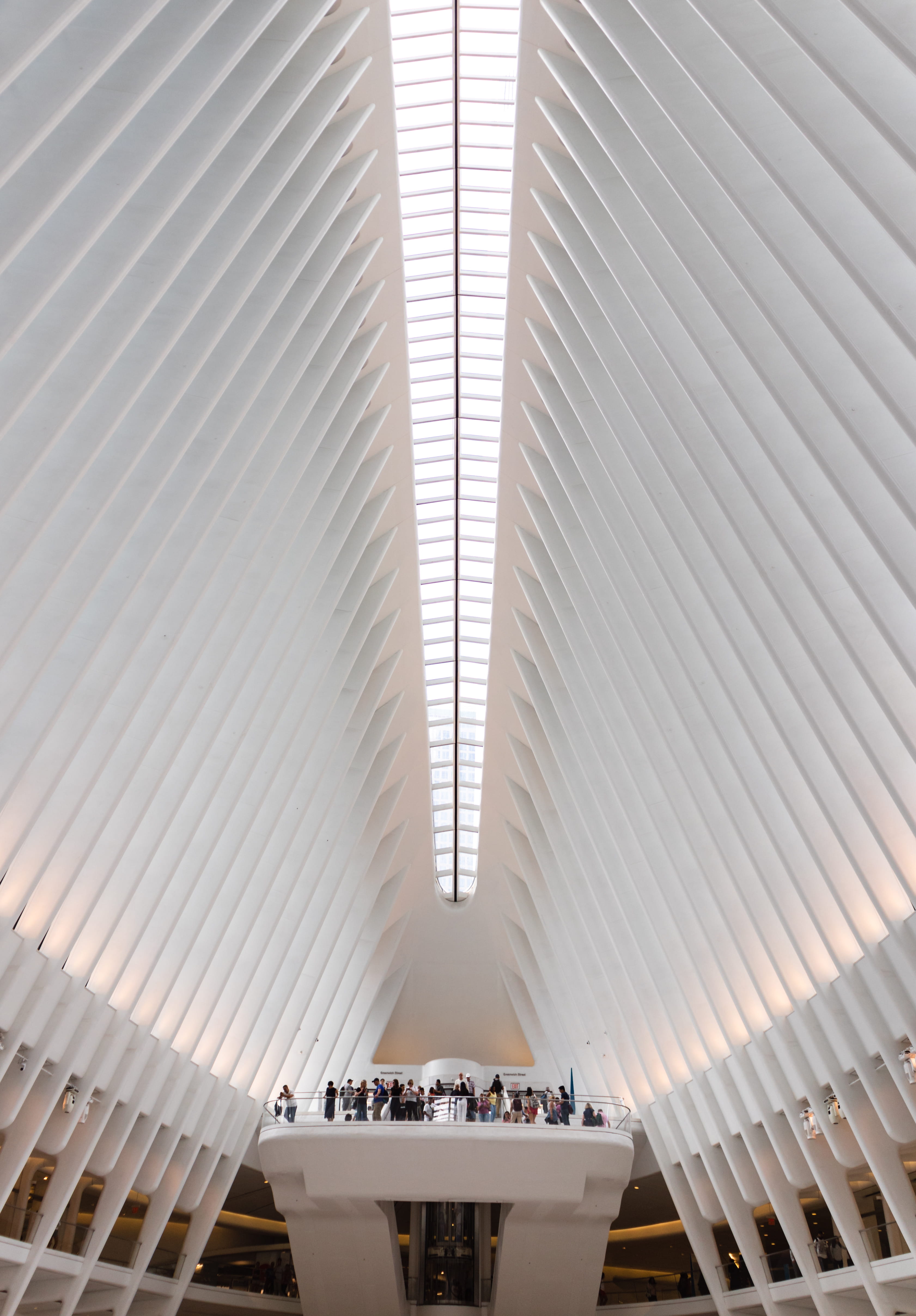4K, ceiling, day, new york, no people, modern, station, white, low angle view, us, public transport, pattern, transport, indoors, light, in a row, ny, Phone HD Wallpaper
