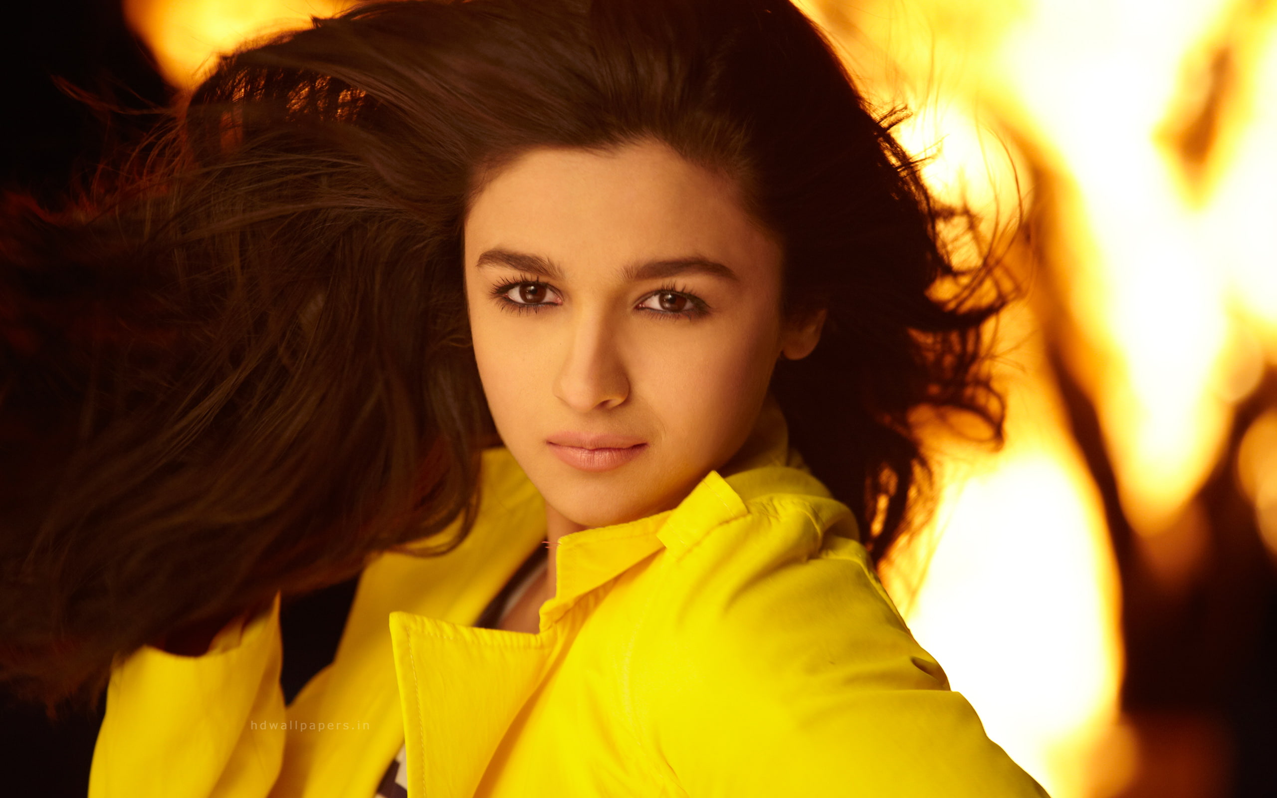 2K, year, alia, student, women, coat, bhatt, yellow, s, HD Wallpaper