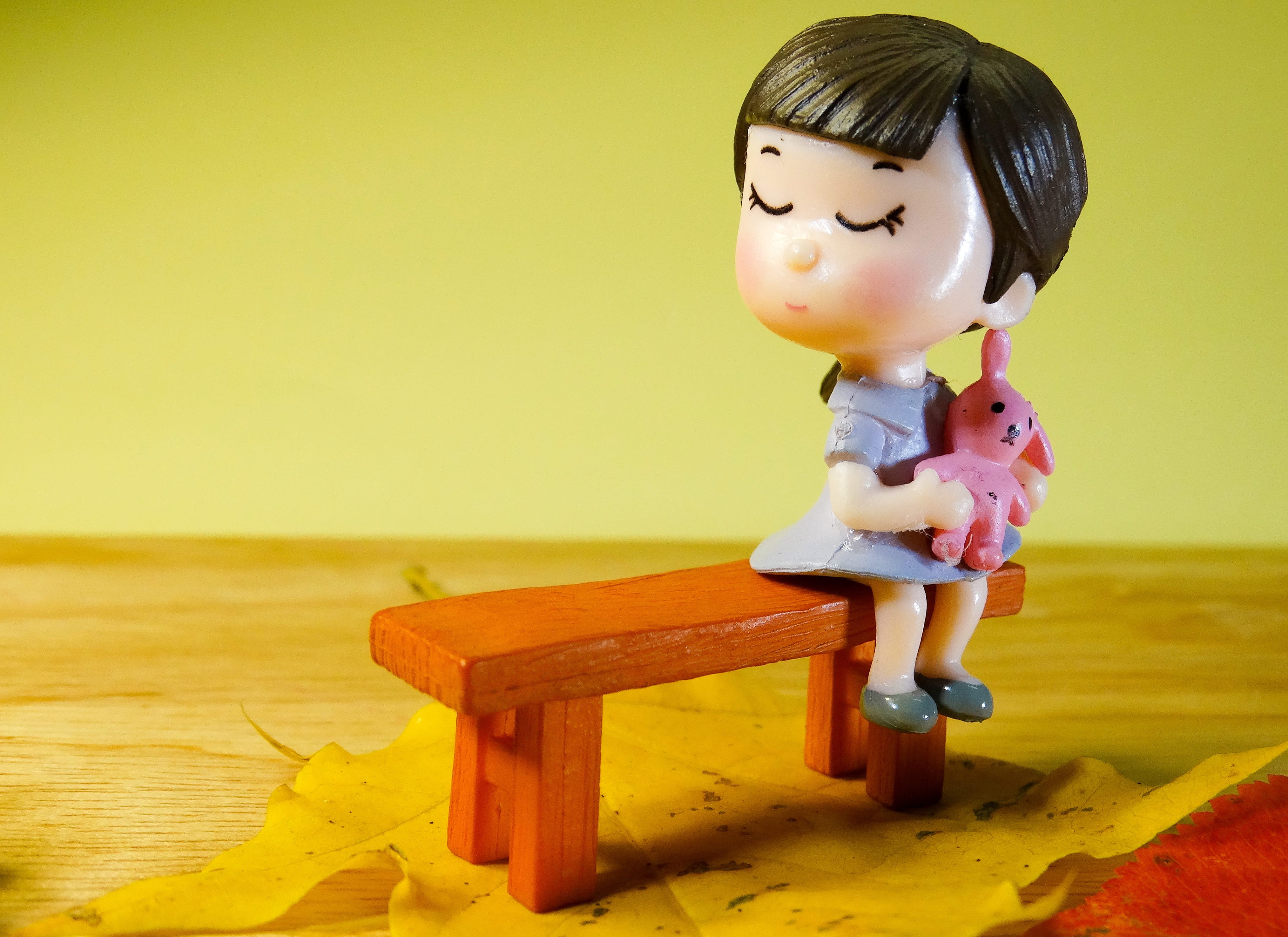 colorful, doll, figure, wood, human representation, table, childhood, cute, full length, sadly, relationship, preschool student, seat, girl, representation, HD Wallpaper