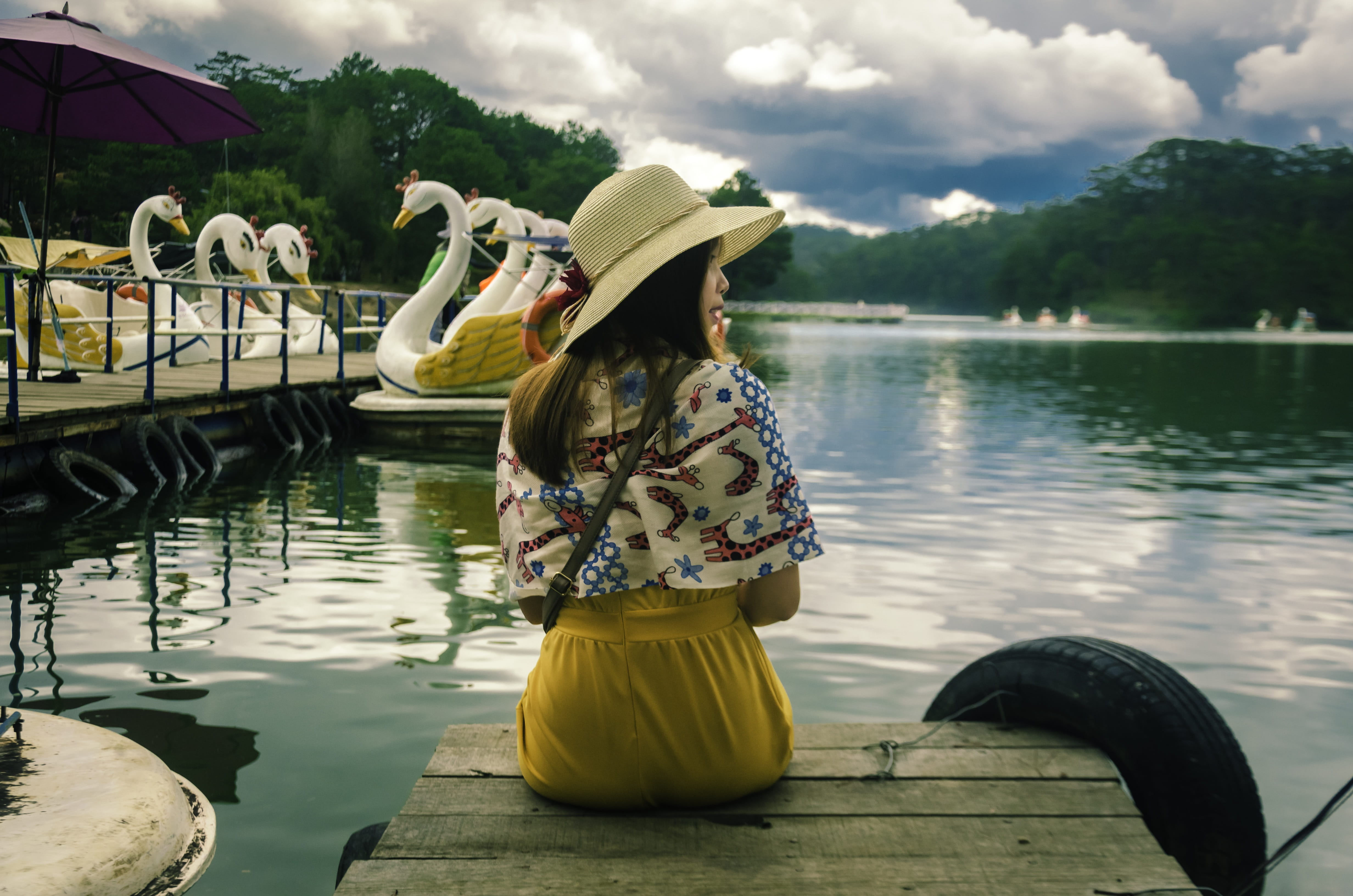 beautiful, sky, 4K, leisure activity, water, dawn, graceful, vietnam, day, hat, lake, clouds, women, outdoors, long skirt, dalat, real people, incidental people, HD Wallpaper