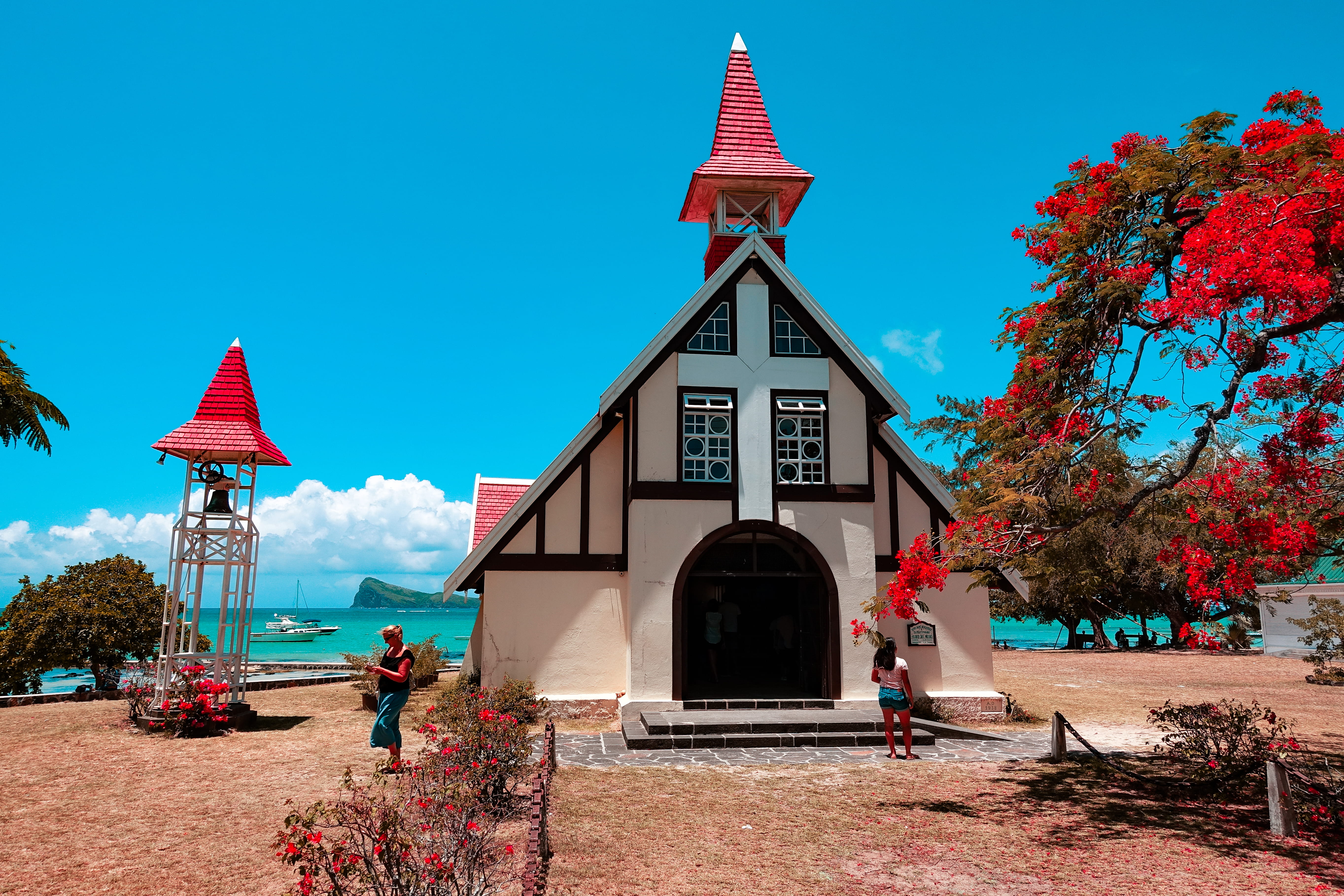 5K, built structure, building exterior, religion, blue, place of worship, belief, landscape, leaves, plant, spirituality, bell, scene, pray, tree, view, HD Wallpaper