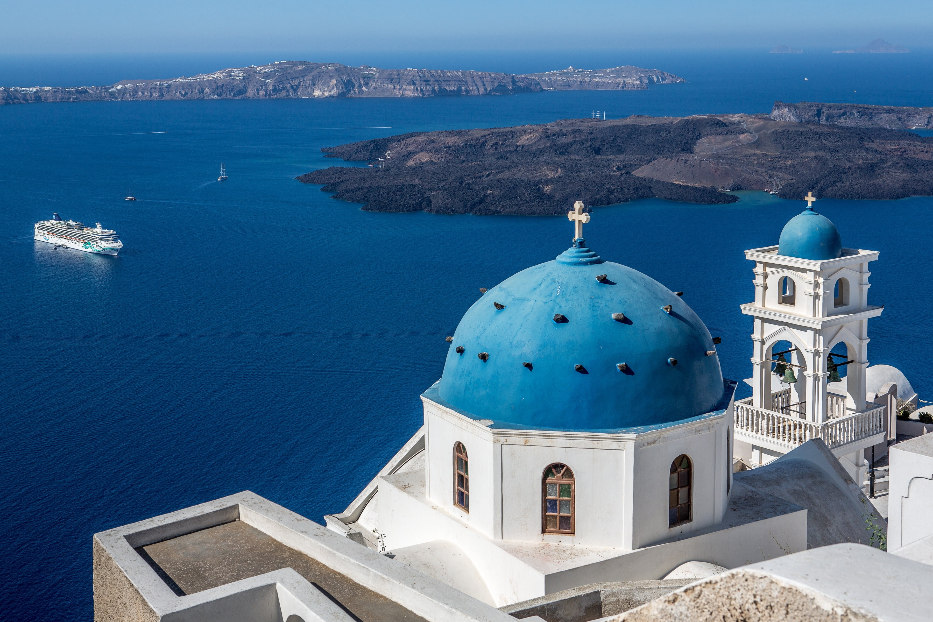 built structure, dome, Church, 2K, building, Church of Ai-Stratis, Santorini, spirituality, the dome, Islands, outdoors, Greece, travel destinations, the Church of AI-Stratis, HD Wallpaper