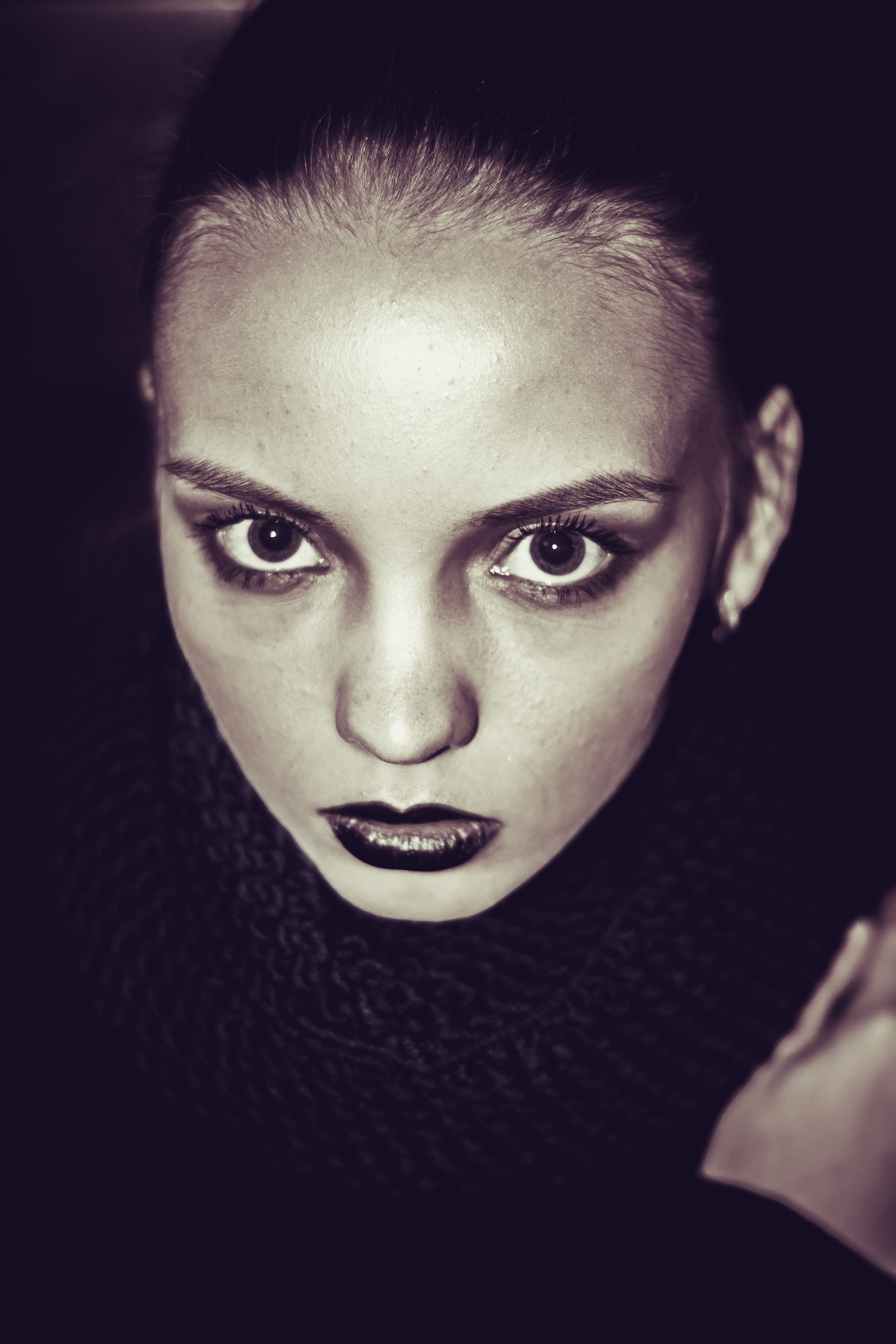 hair, posture, spooky, hands, model, jacket, portrait, beautiful woman, person, female, young adult, view, emotions, indoors, black turtle, one person, Phone HD Wallpaper
