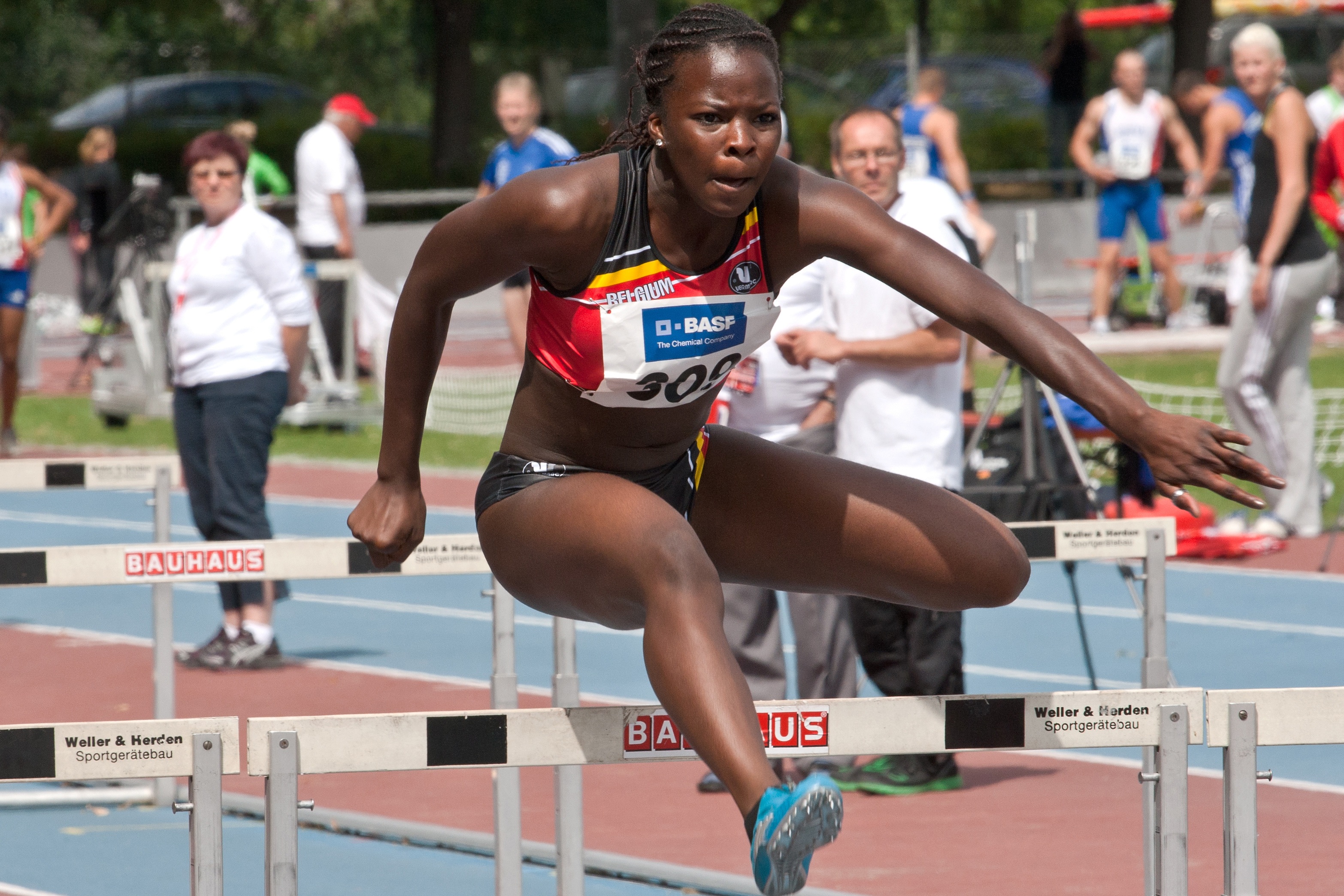 determination, competitive sport, sports track, track and field, young women, competition, real people, people, jumping, young adult, lifestyles, sport, HD Wallpaper