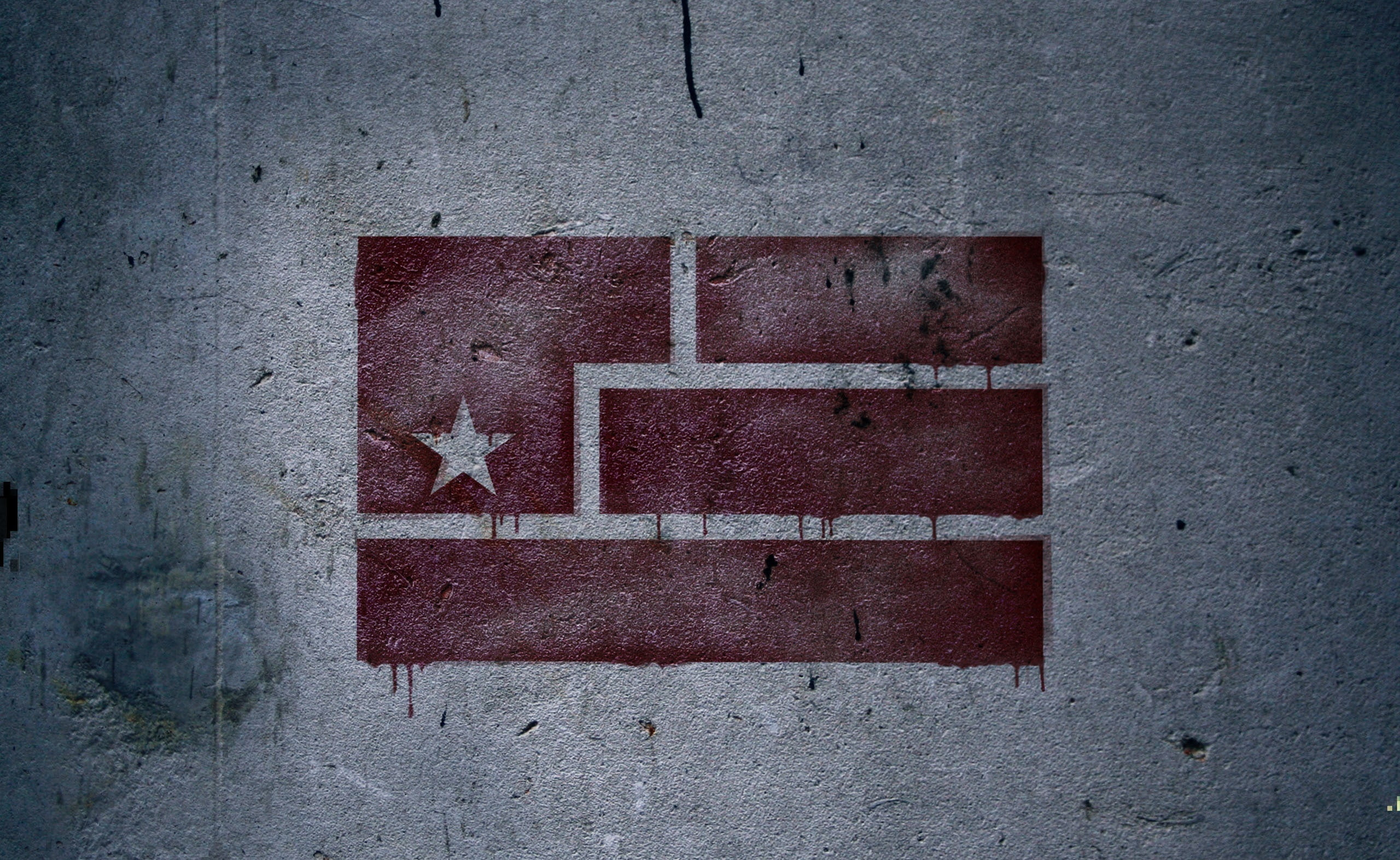 brick wall, arrow symbol, Resistance, inch, art, outdoors, red, built structure, white color, concrete, textured, Flag, wall - building feature, close-up, HD Wallpaper