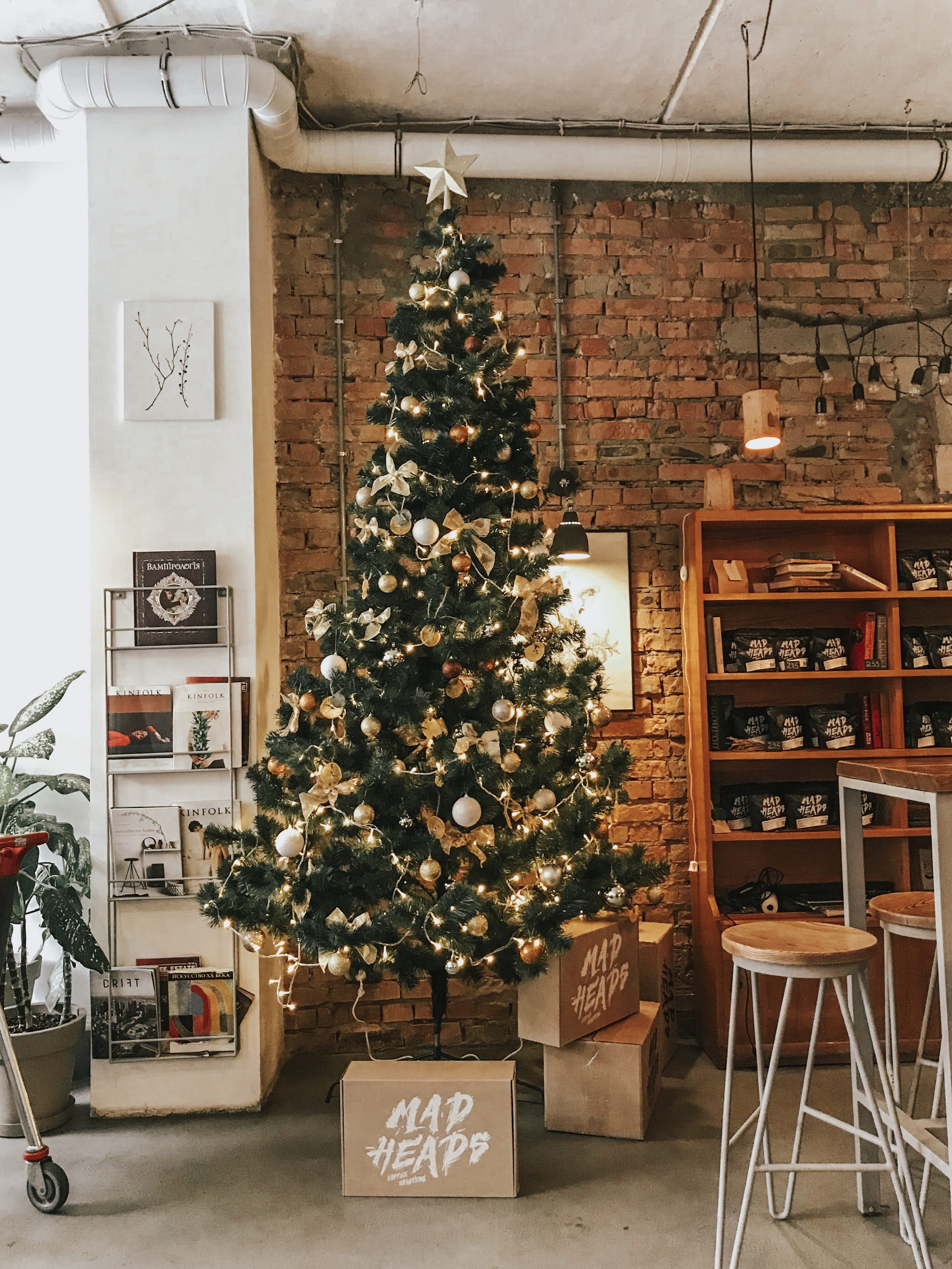 decor, interior design, box, room, green, gold, christmas decoration, interior, christmas tree, tree, industry, text, no people, stock, illuminated, near, Phone HD Wallpaper