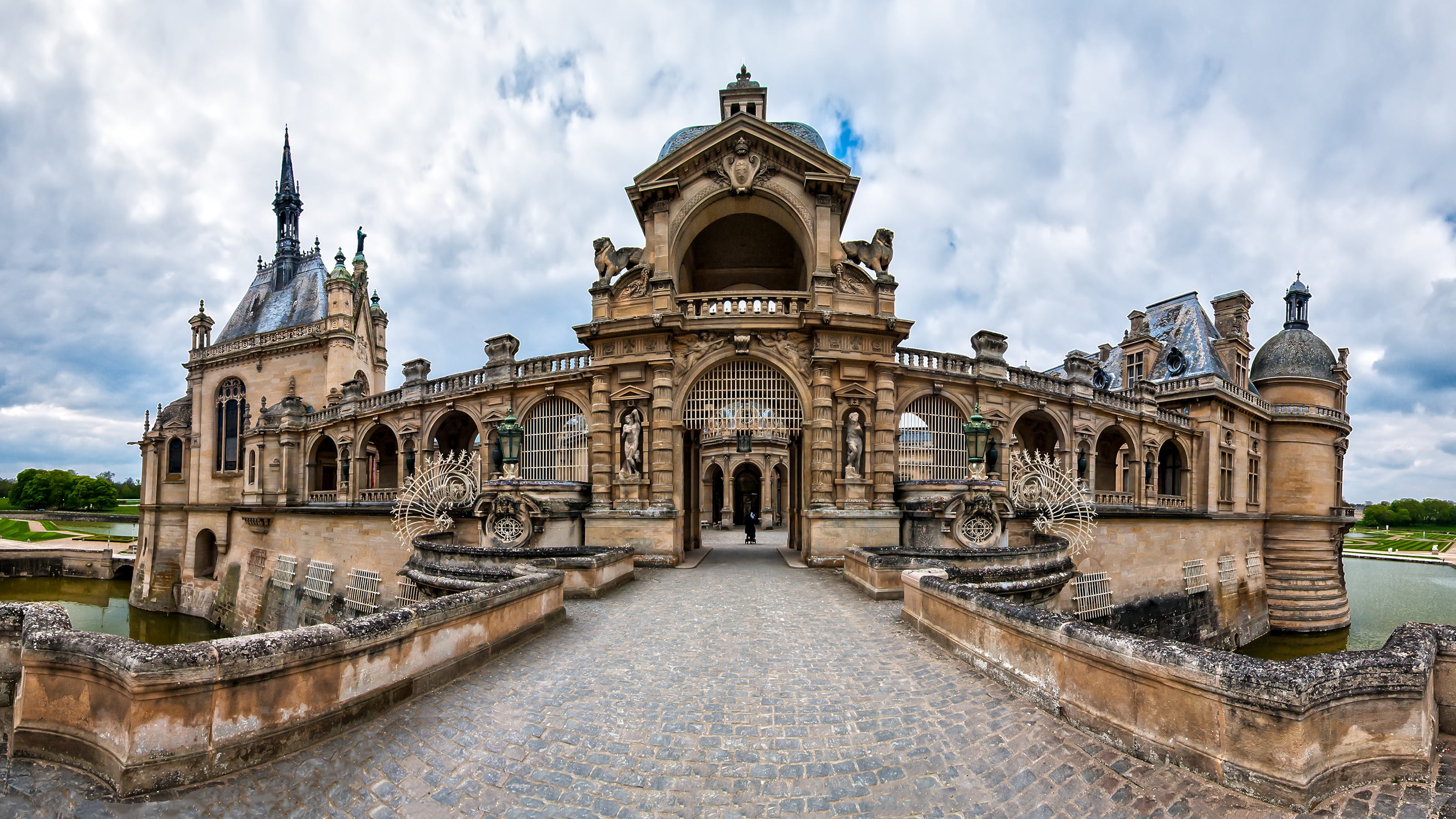 place of worship, nature, sightseeing, daytime, chantilly, facade, france, summer holiday, day, building exterior, building, cloud - sky, 2K, paris, visit, HD Wallpaper