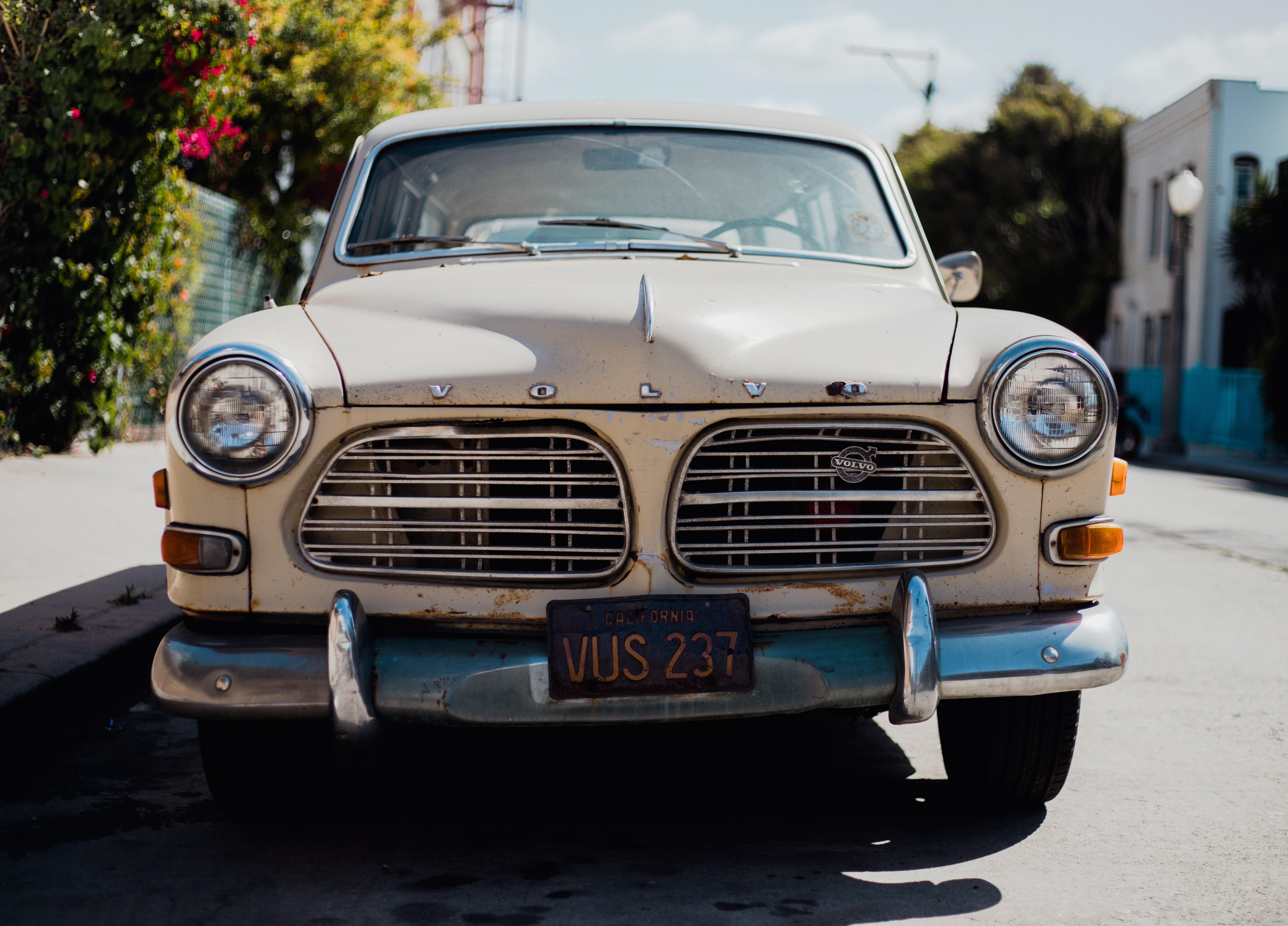 vintage Car, vintage, motor vehicle, day, volvo, classic, old, vehicle, car, front view, sunny, mode of transportation, parked, retro Styled, close-up, HD Wallpaper
