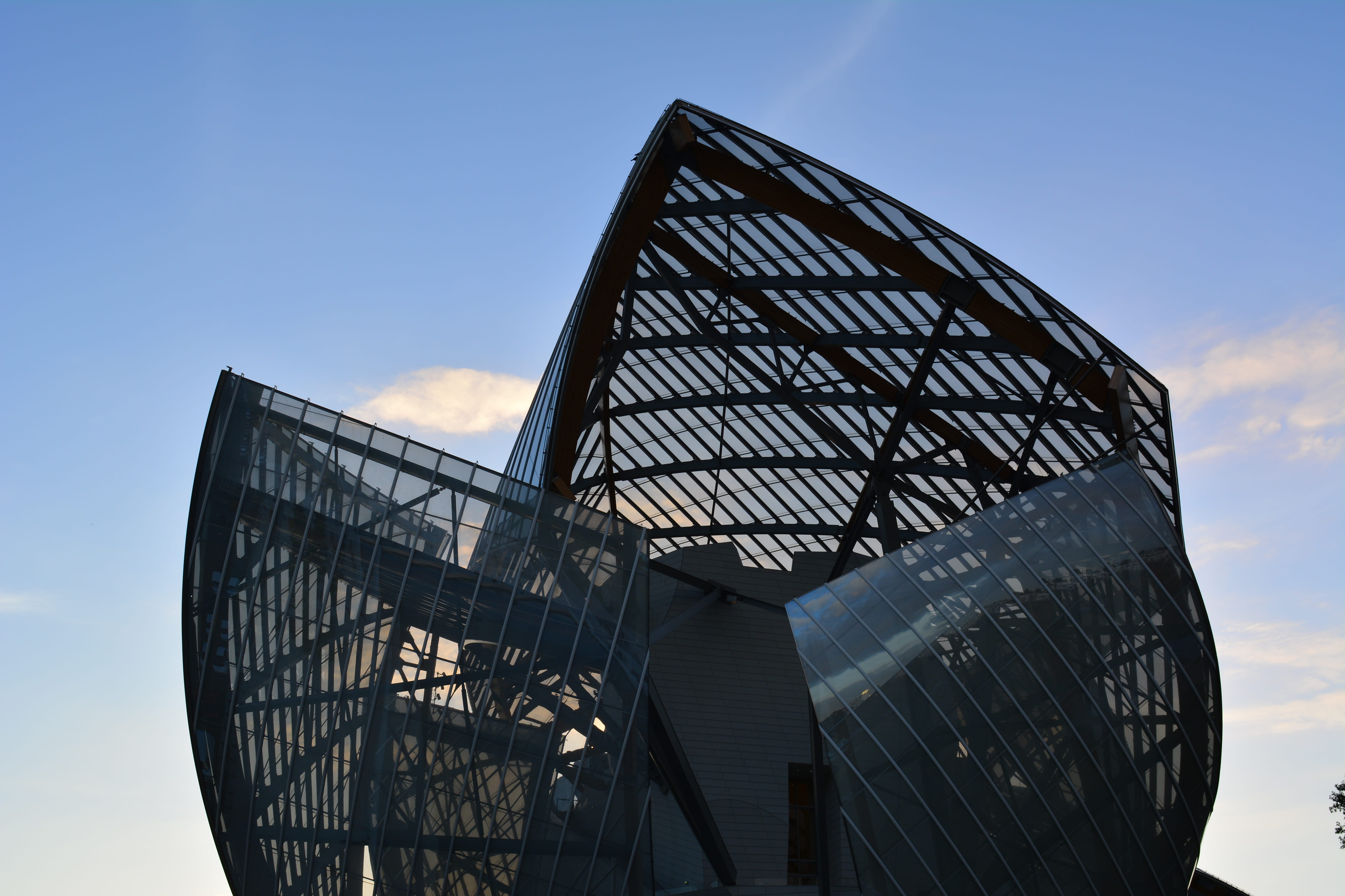 innovation, city, building exterior, 5K, louis vuitton foundation, outdoors, built structure, november, architecture, technology, blue, constrast, sunny, HD Wallpaper
