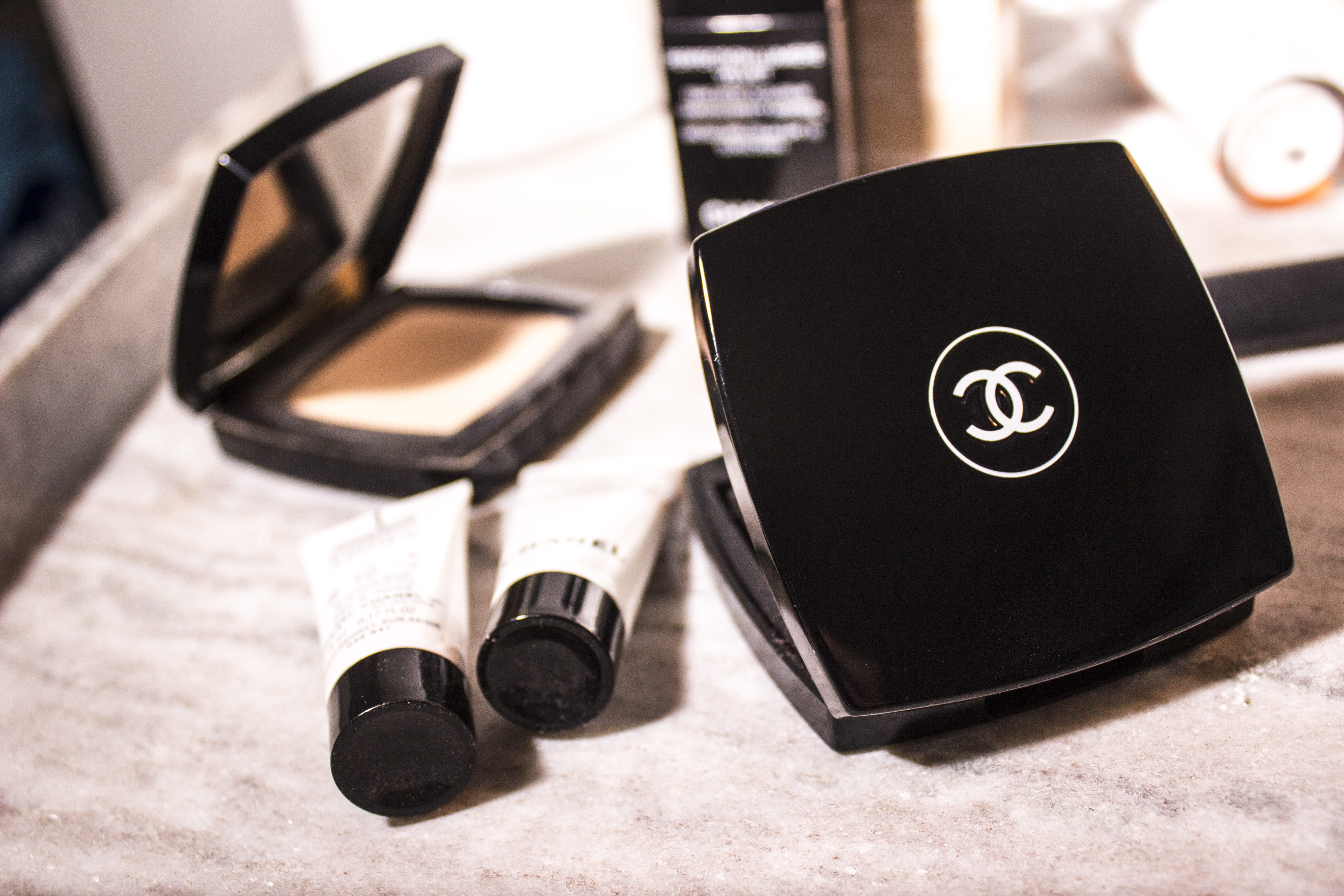 bottles, skincare, foundation, table, new york fashion week, retro styled, makeup, fashion, still life, sport, black color, arts culture and entertainment, HD Wallpaper