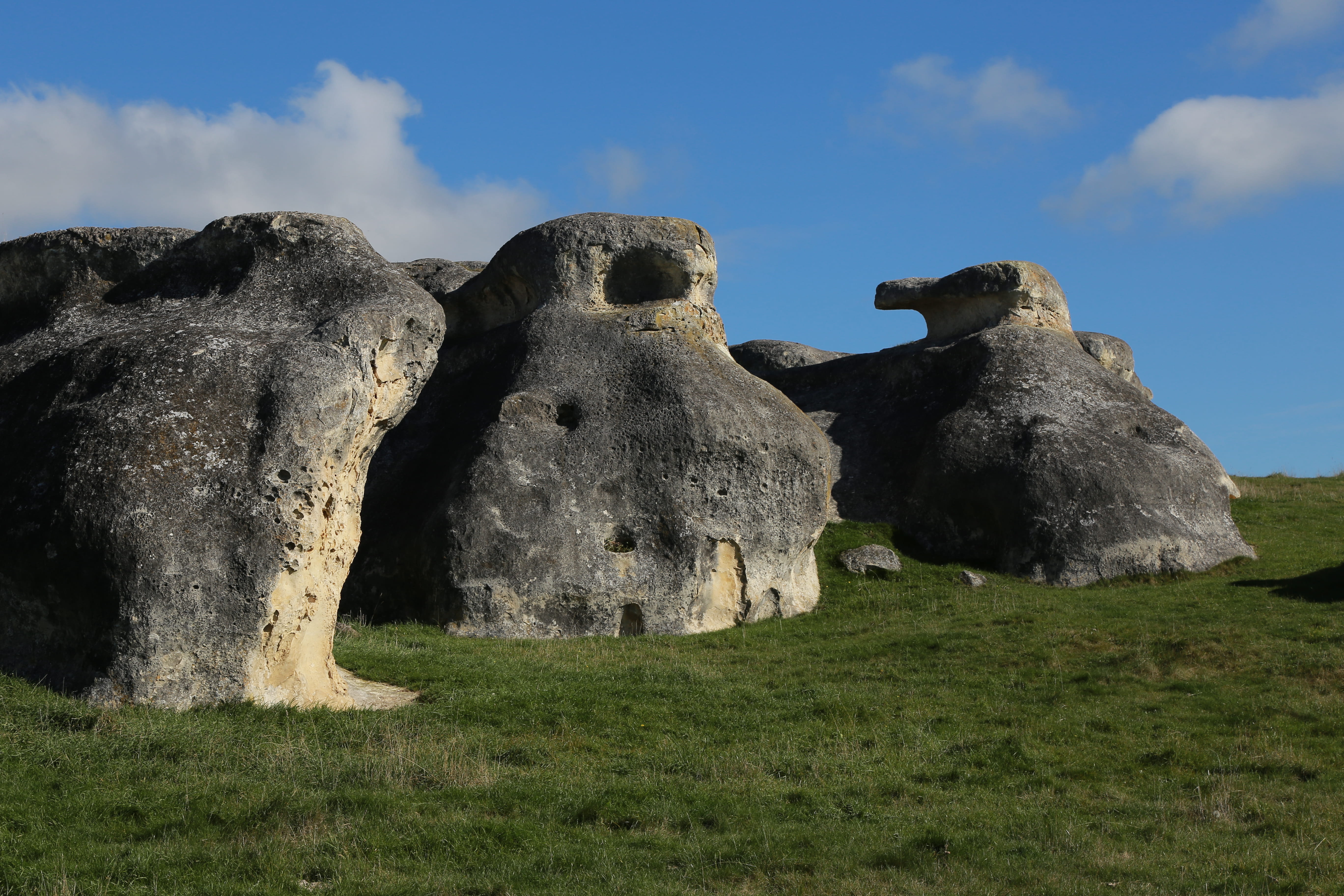 otago, curiosity, the past, nature, field, 5K, geology, eroded, limestone rocks, new zealand, sky, tranquil scene, history, hill country, rock formation, HD Wallpaper