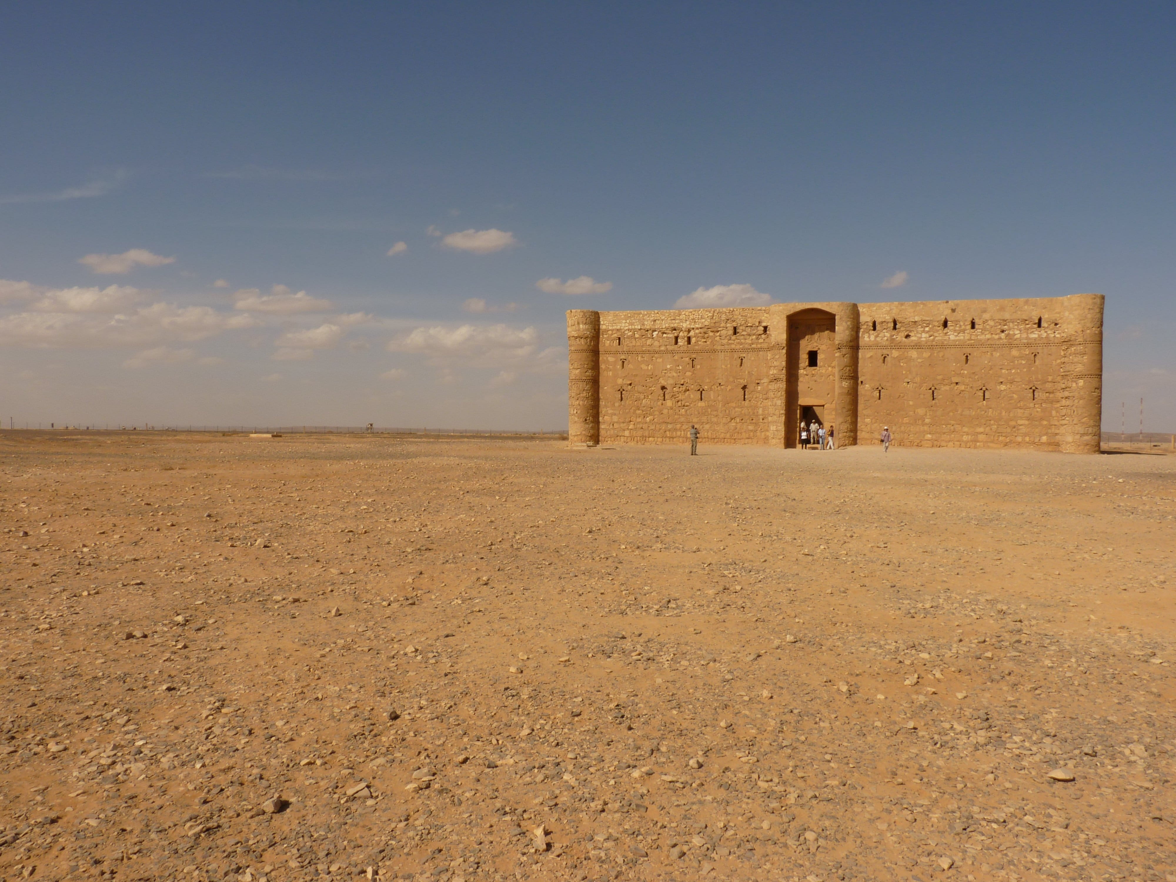 ahead, wall, built structure, archaeology, Al, tourism, ancient, brown, outdoors, ruin, old ruin, climate, ruined, fountain, 4K, Qasr, sunlight, Jordan, HD Wallpaper