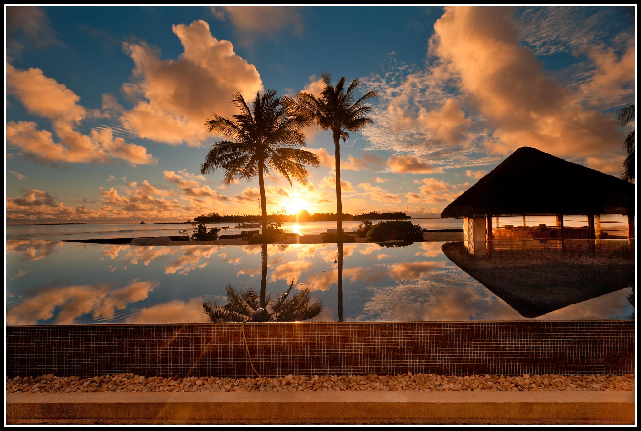 infinity, 1080P, ocean, clouds, animals, resort, ideal, palm, reflection, tree, island, pool, HD Wallpaper