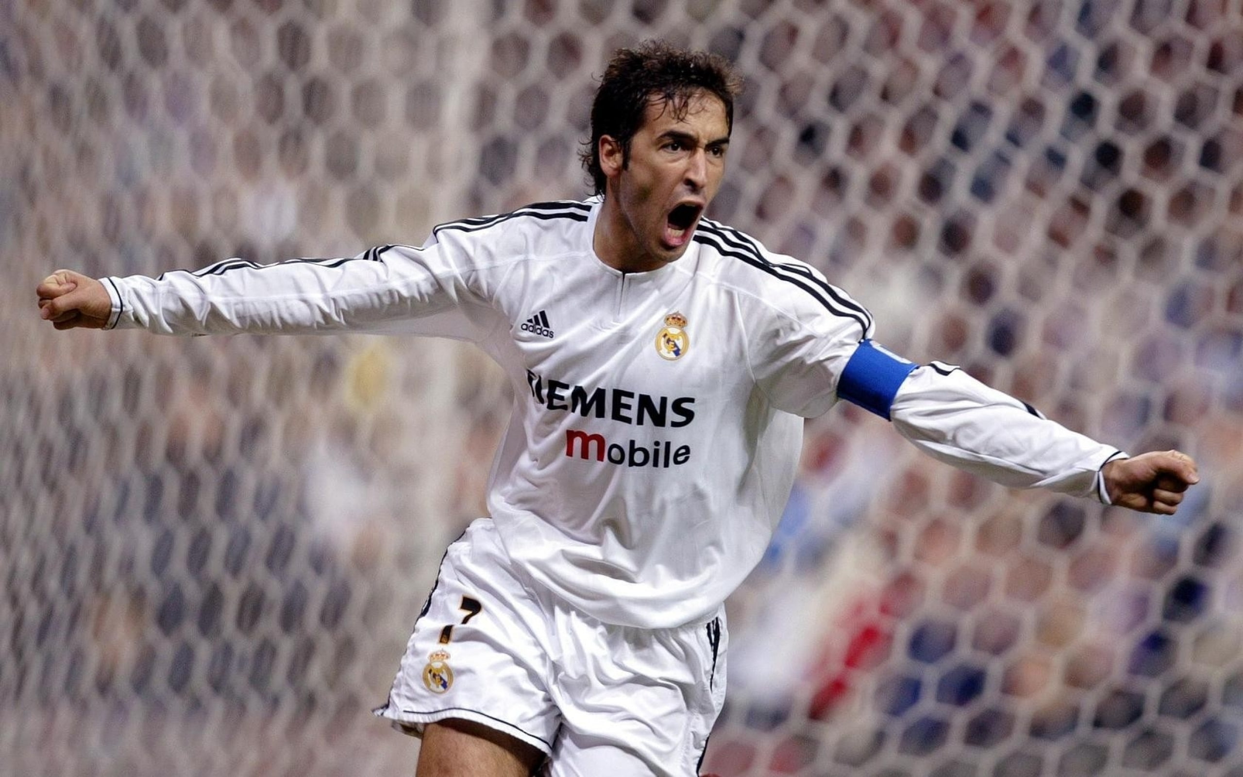 the celebration, captain, joy, legend, goal score, Raul Gonzalez Blanco, Real Madrid, goal, 2K, player, HD Wallpaper
