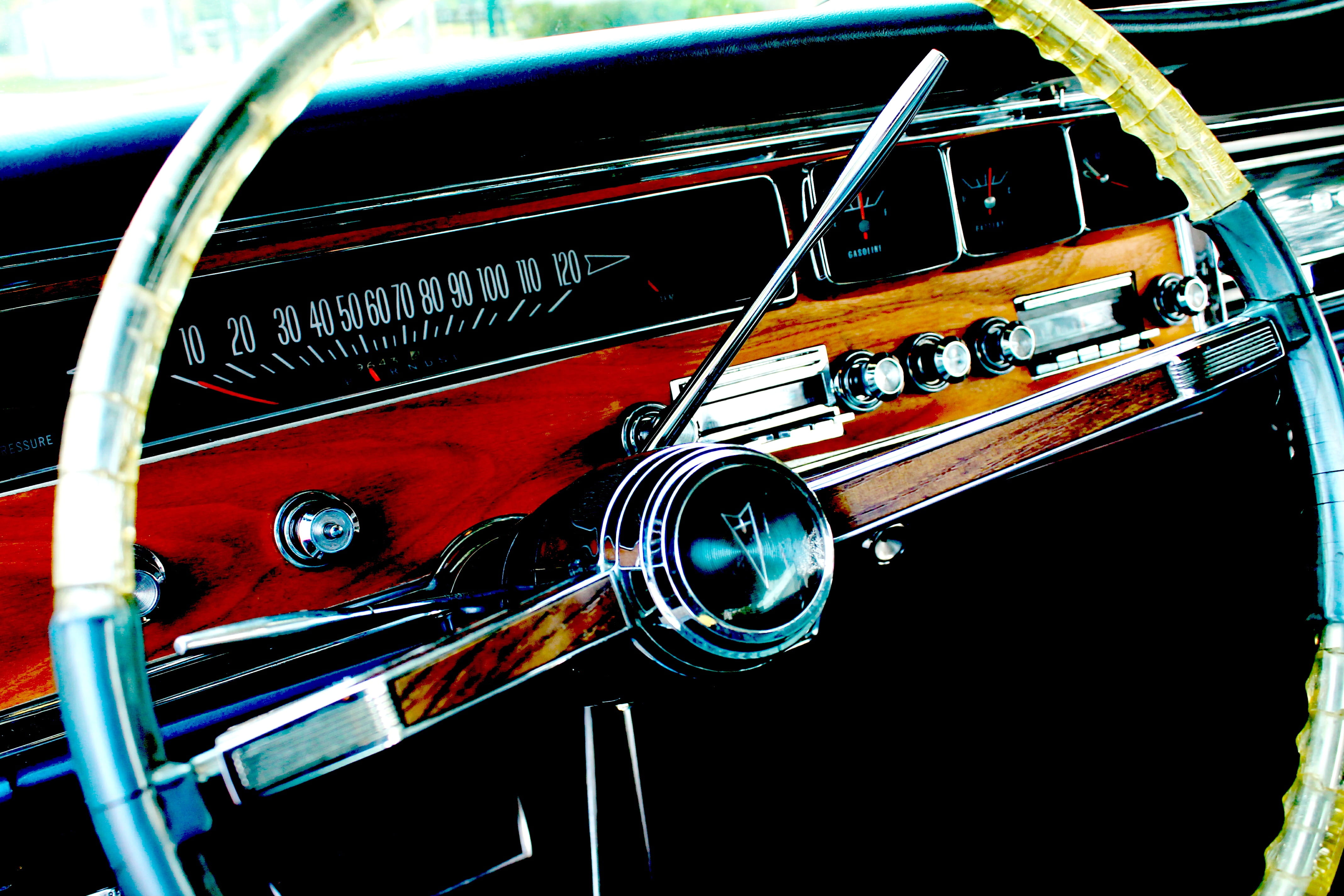 Pontiac, travel, driving, classic, automobile, chrome, girl, antique, collectors Car, steering wheel, vehicle, 4K, motorist, vintage Car, driver, summertime, HD Wallpaper