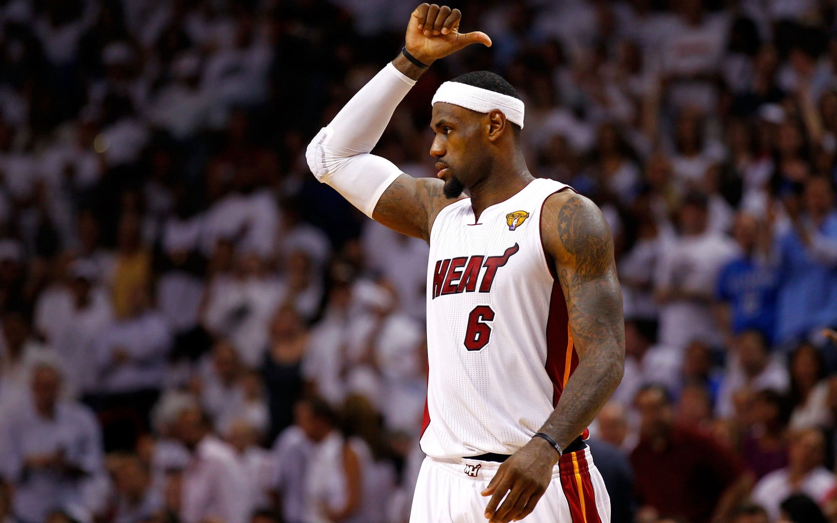 competitive Sport, uniform, american Football - Sport, people, playing, sport, males, nba, james, heat, basketball, lebron, game, performing Arts Event, HD Wallpaper