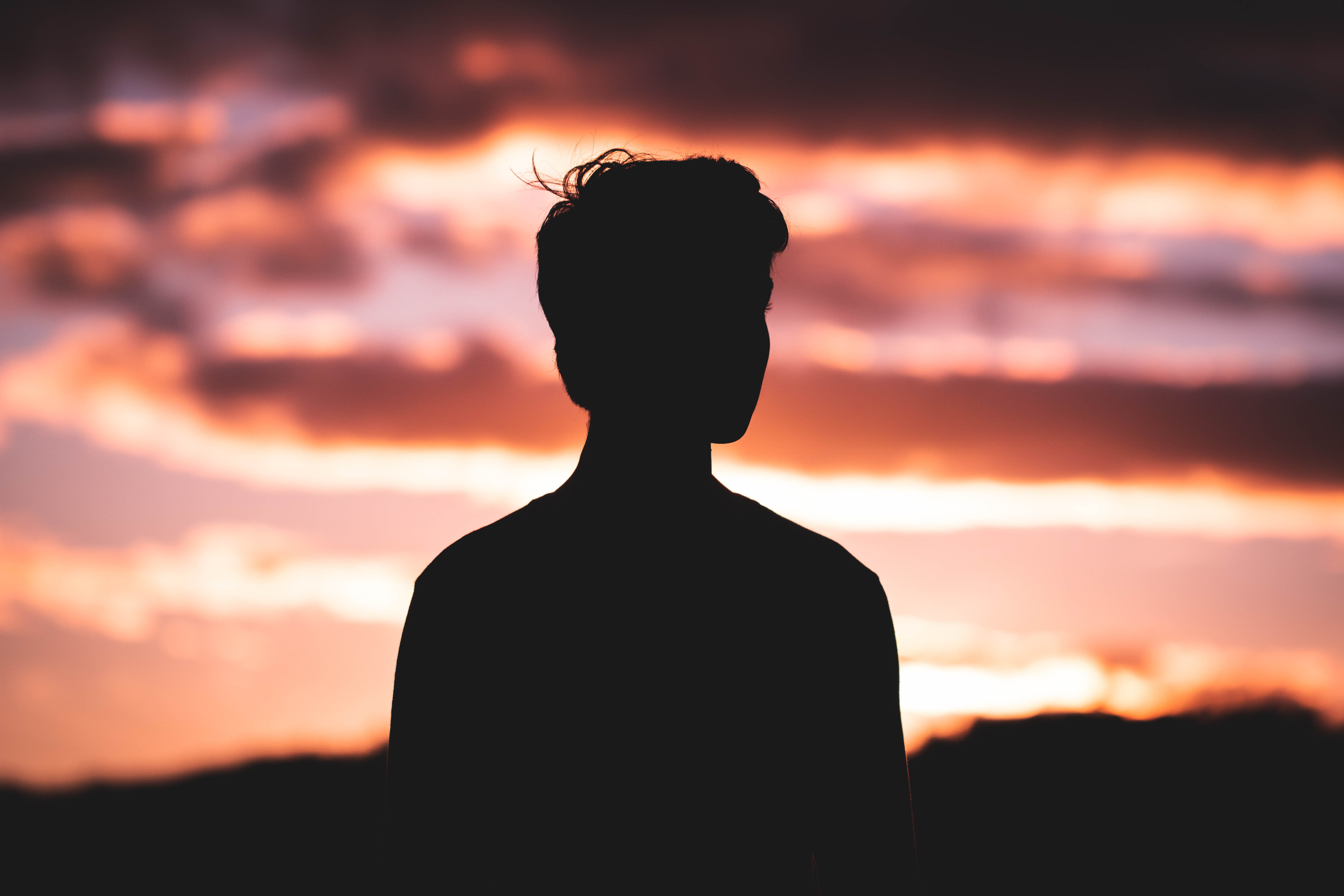 back Lit, summer, nature, red, bright, sun, orange, orange Color, lifestyles, sunset, sunrise, boy, relaxation, dusk, man, backgrounds, outdoors, standing, HD Wallpaper
