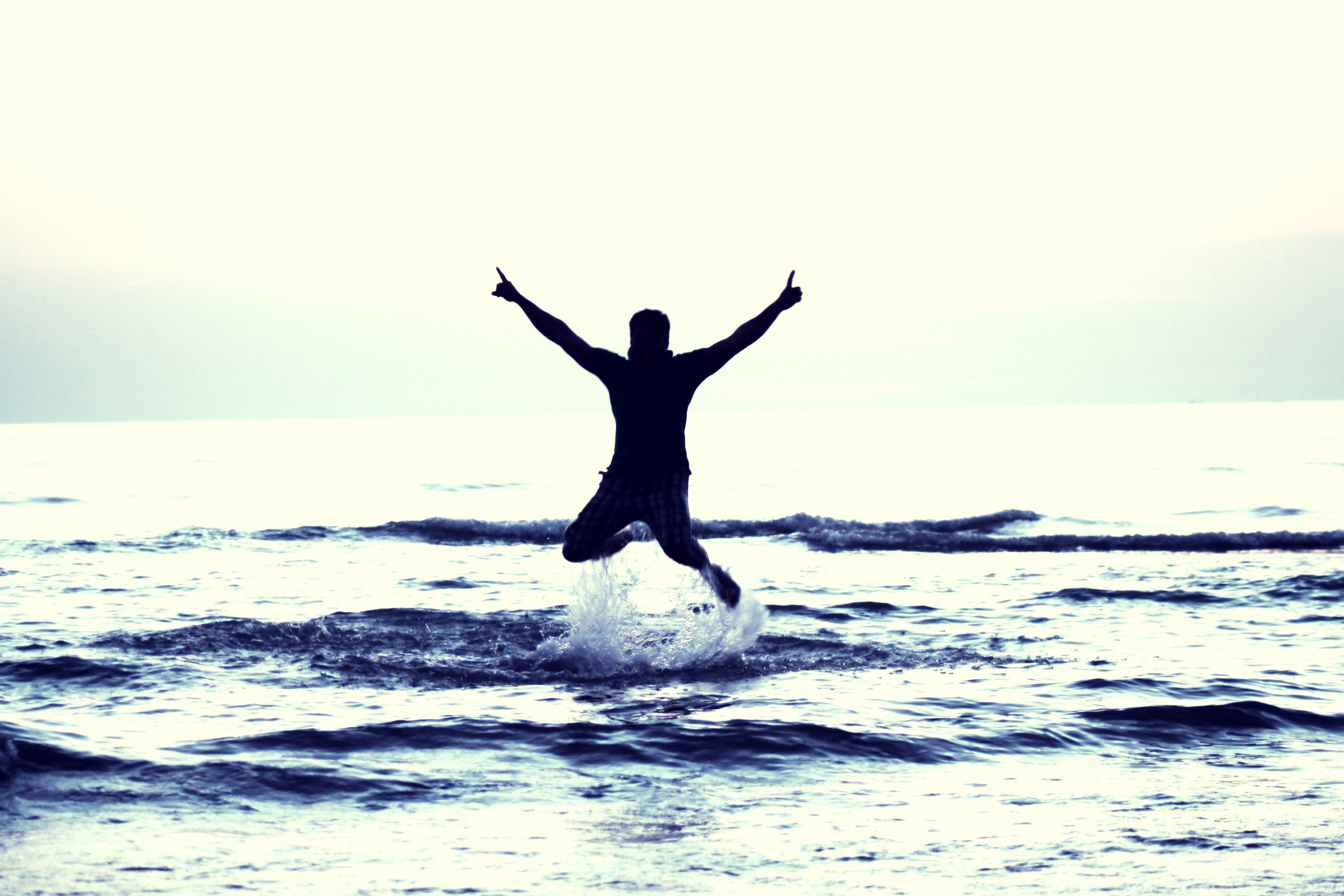 limb, hills, leisure activity, oblong, horizon, drawing, nature, girls, amazed, happiness, 4K, male, boy flying happy boy, white, smiling, horizon over water, HD Wallpaper
