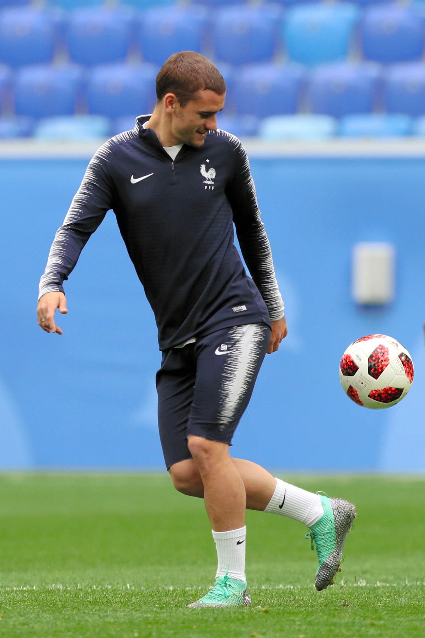 Football, Antoine  Griezmann, French Football Federation, France, soccer, 1080P, FIFA World Cup, Phone HD Wallpaper
