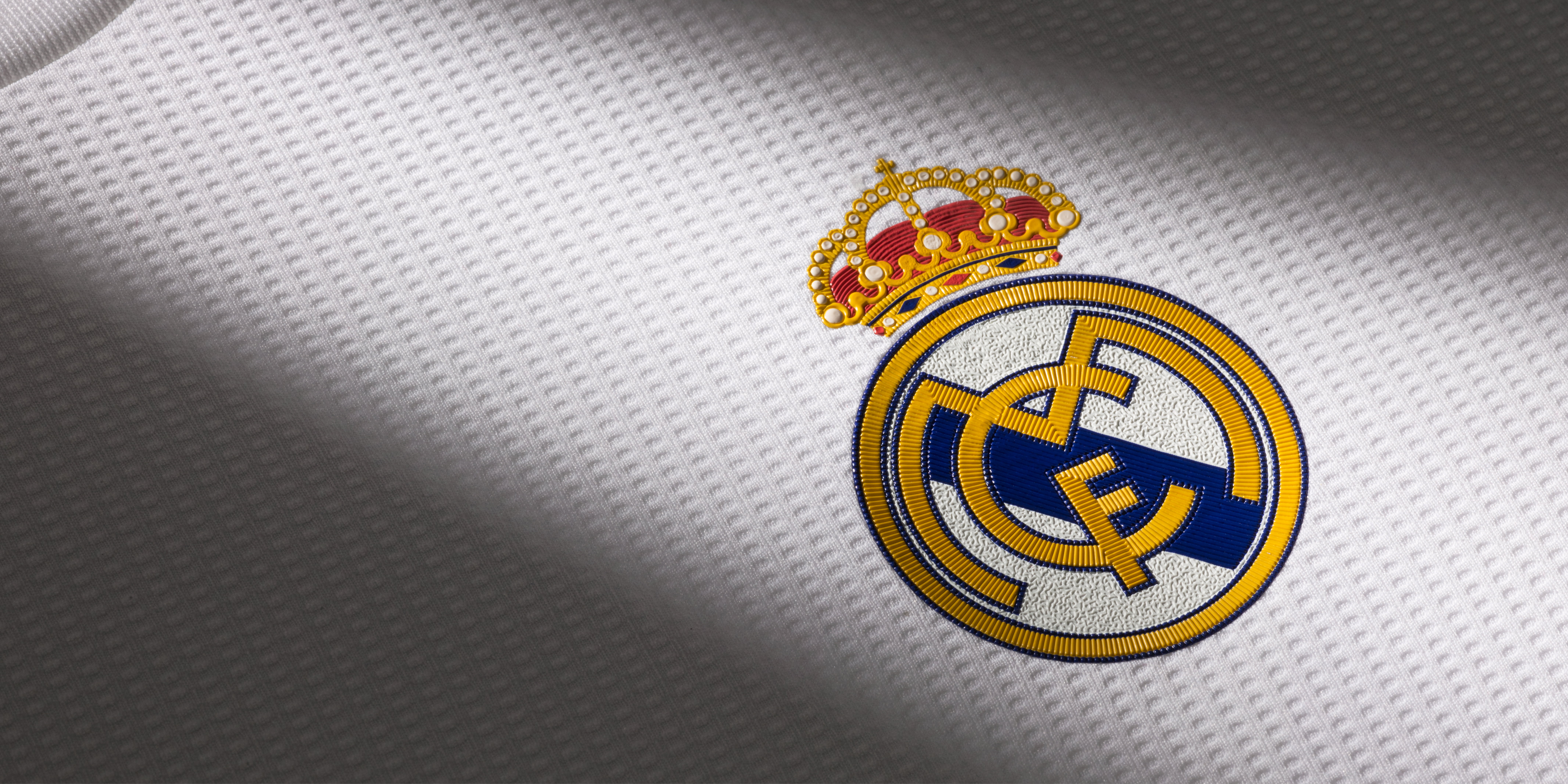 8K, Emblem, Soccer, Logo, Real Madrid C.F., HD Wallpaper