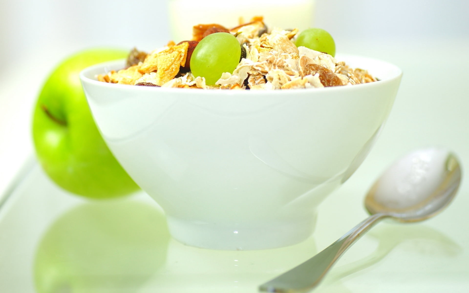 plate, organic, freshness, ready-to-eat, advantage, bowl, spoon, milk, nut, vegetarian Food, eating, dieting, crockery, apple, fruit, oatmeal, porridge, HD Wallpaper