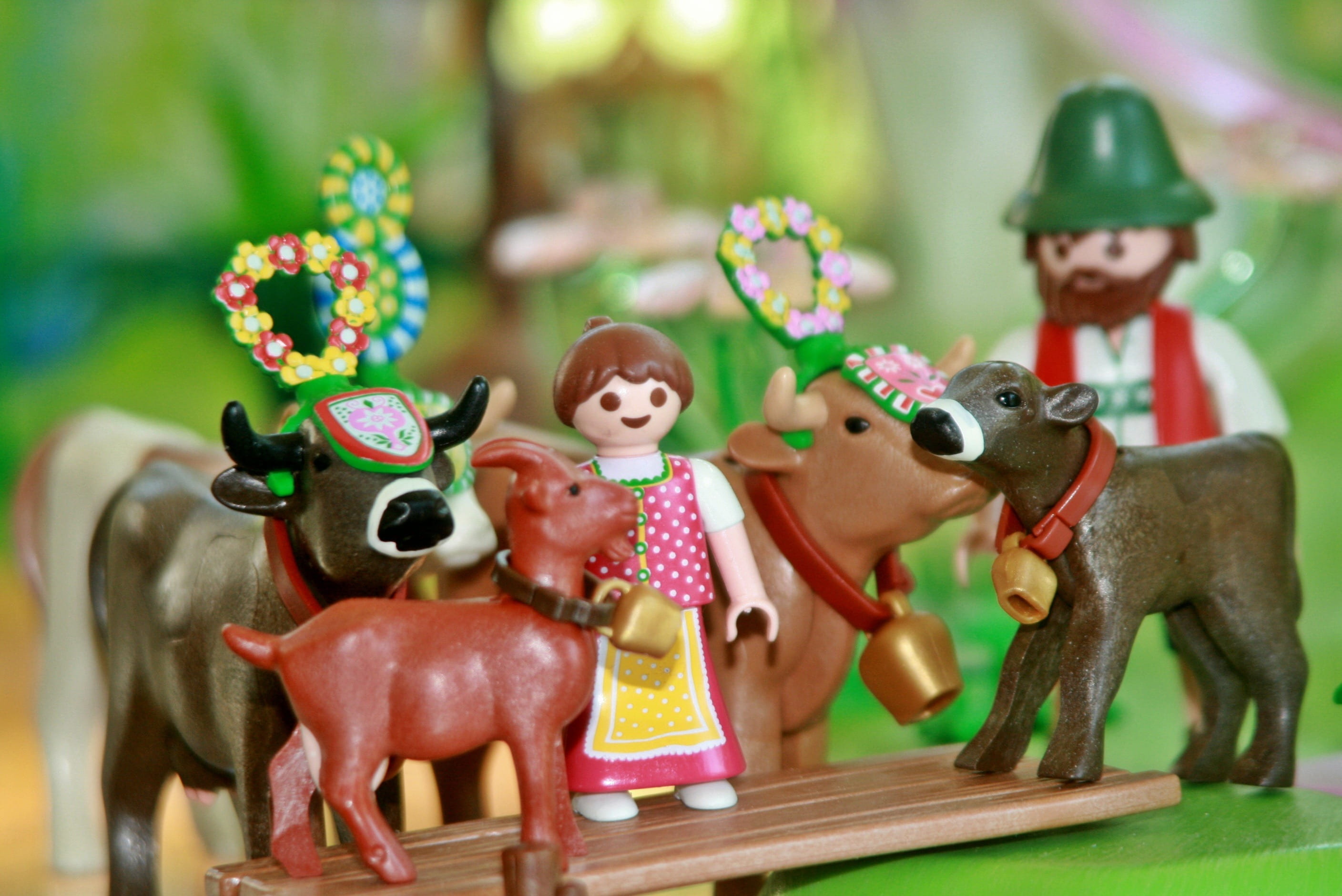 no people, happy cows, livestock, multi colored, 2K, domestic, play, art and craft, animal wildlife, playmobil, cows, cow, animal portrait, craft, decoration, HD Wallpaper