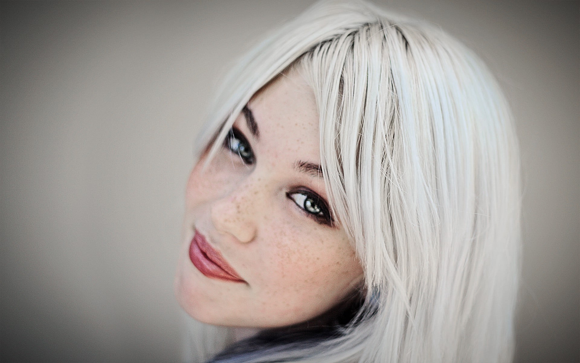 hairstyle, white hair, beauty, one person, hair, serious, contemplation, adult, indoors, long hair, uncertainty, portrait, studio shot, blond hair, looking at viewer, HD Wallpaper