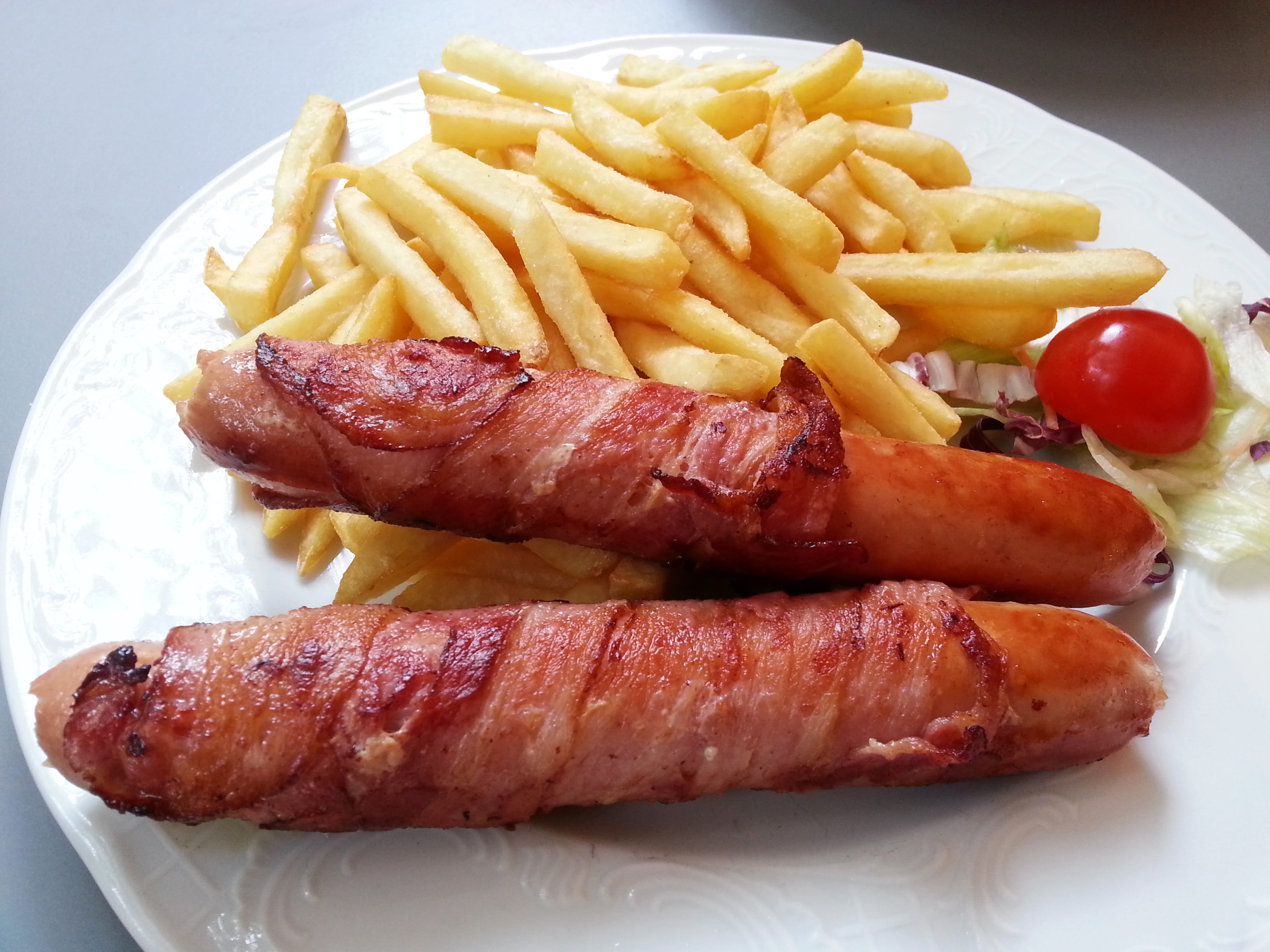 relish, sausages, fast food french fries, fried, unhealthy Eating, fast food, color Image, grilled, beef, Austria, wrapped, sausage, cooked, french Fries, HD Wallpaper